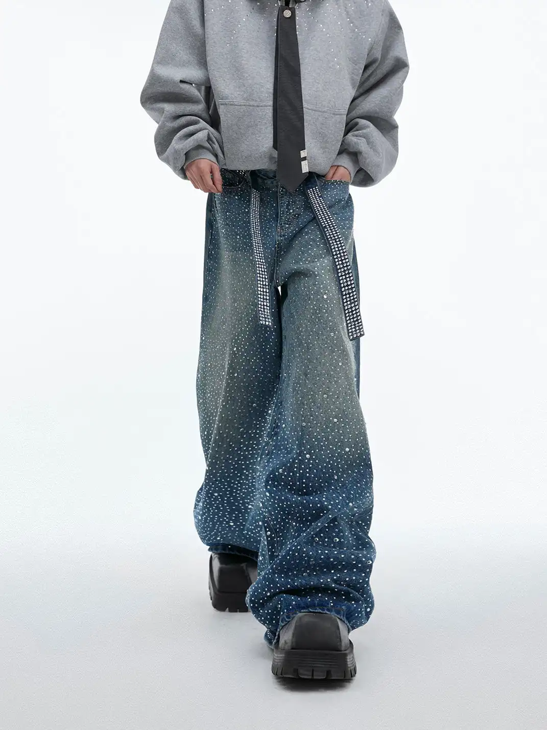 ArguE CulturE | Vintage Rhinestone Washed Denim Jeans