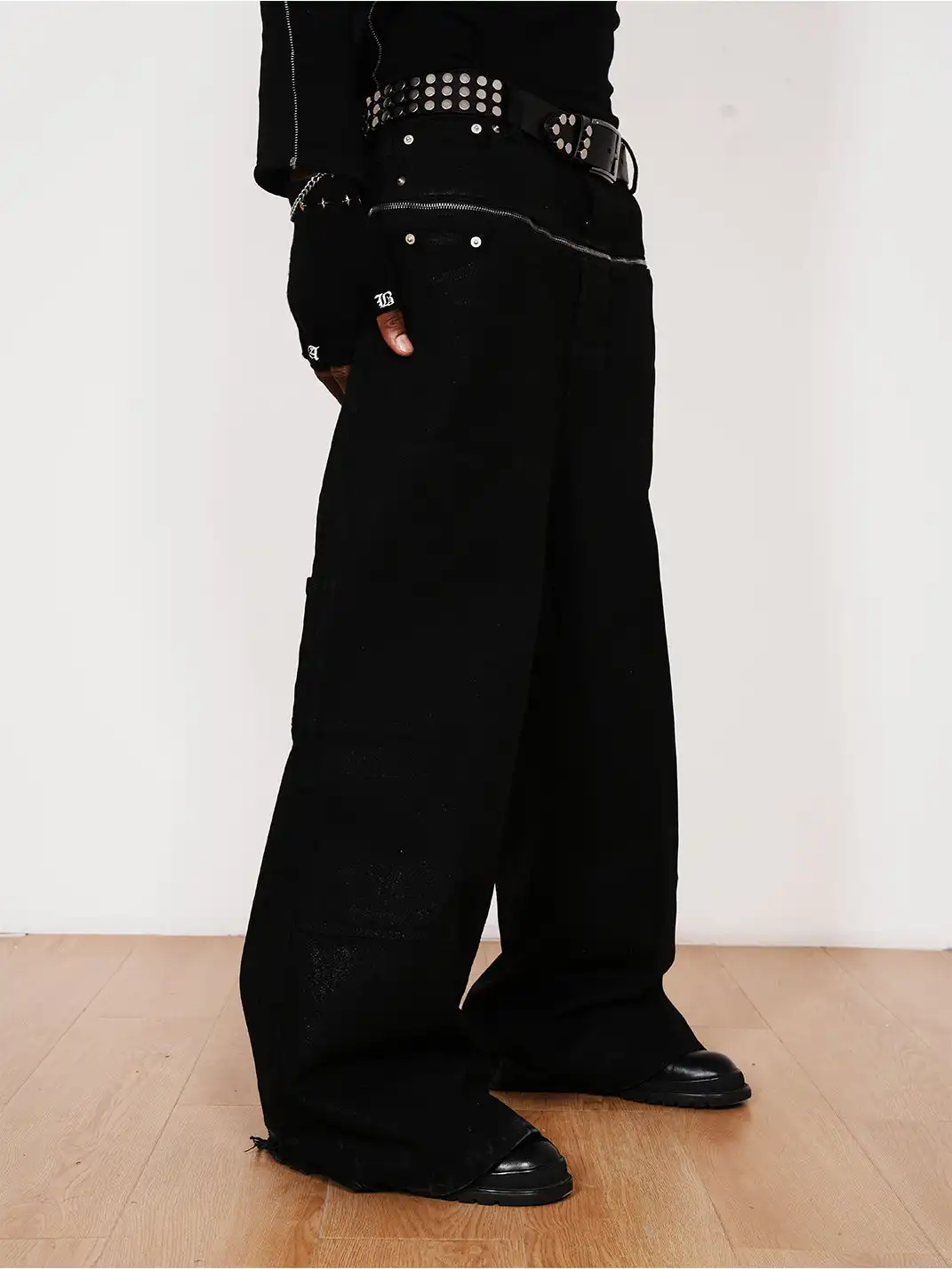 BE A DEVIL | Hand-Waxed Brush Silver Damaged Wide-Leg Pants
