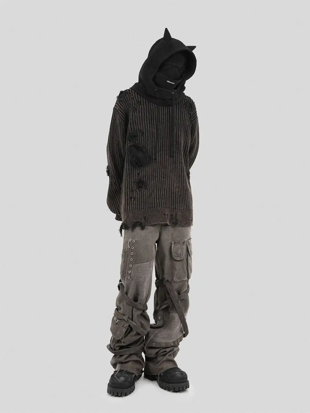 UNDERWATER | Wasteland Ripped Sweater Charcoal