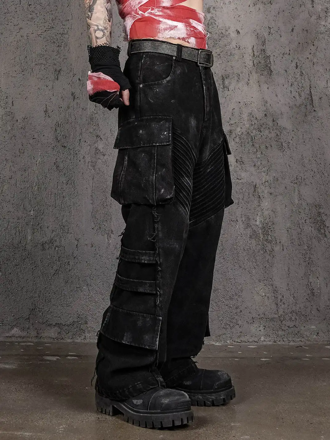 UNDERWATER | Deconstructed Distressed Wanderer Multi-Pocket Jeans