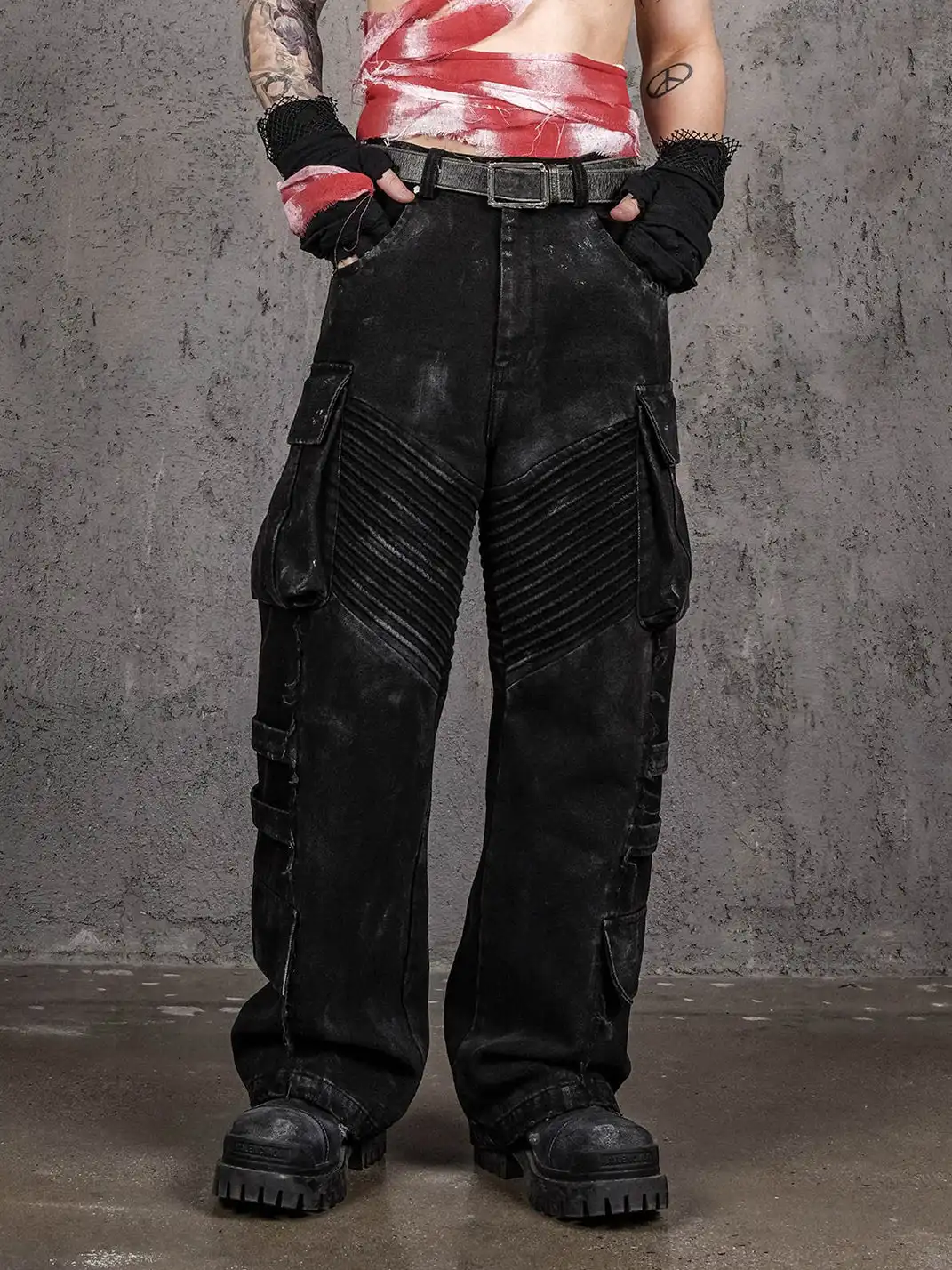 UNDERWATER | Deconstructed Distressed Wanderer Multi-Pocket Jeans