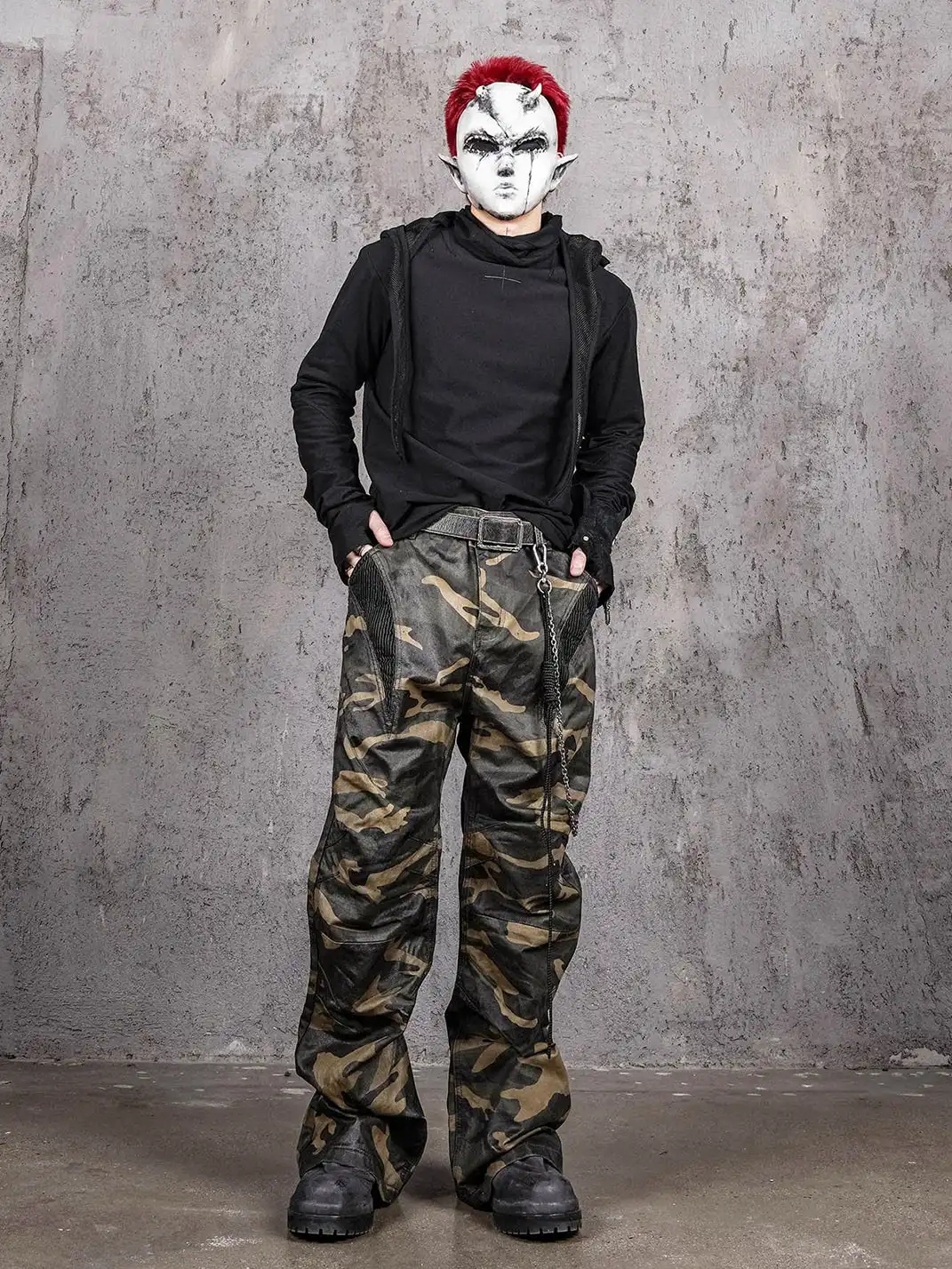 UNDERWATER | Camo Deconstructed Fang-Paneled Pants