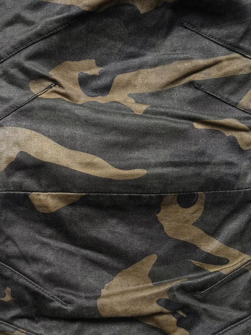 UNDERWATER | Camo Deconstructed Fang-Paneled Pants