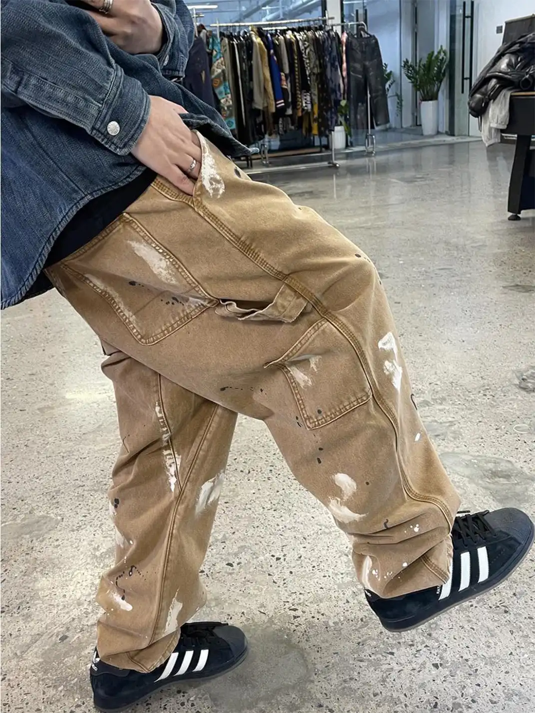 ME DA IGUAL | Printed Cargo Tapered Pants