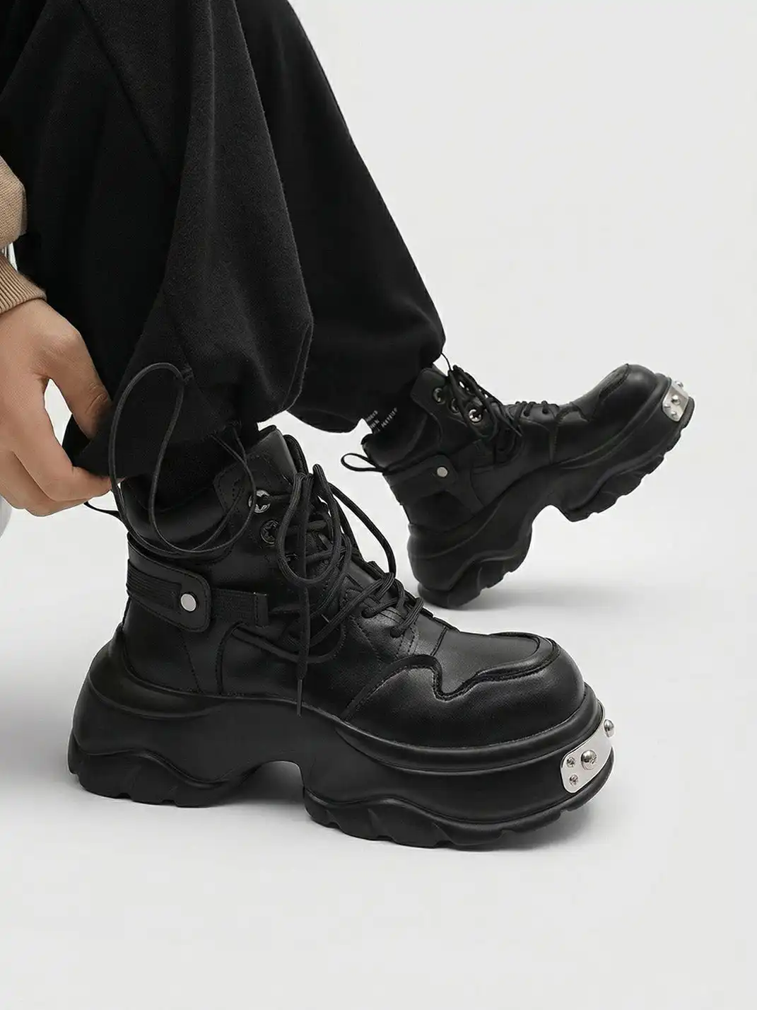 PINJIAHUI | Metal Detail Platform Boots