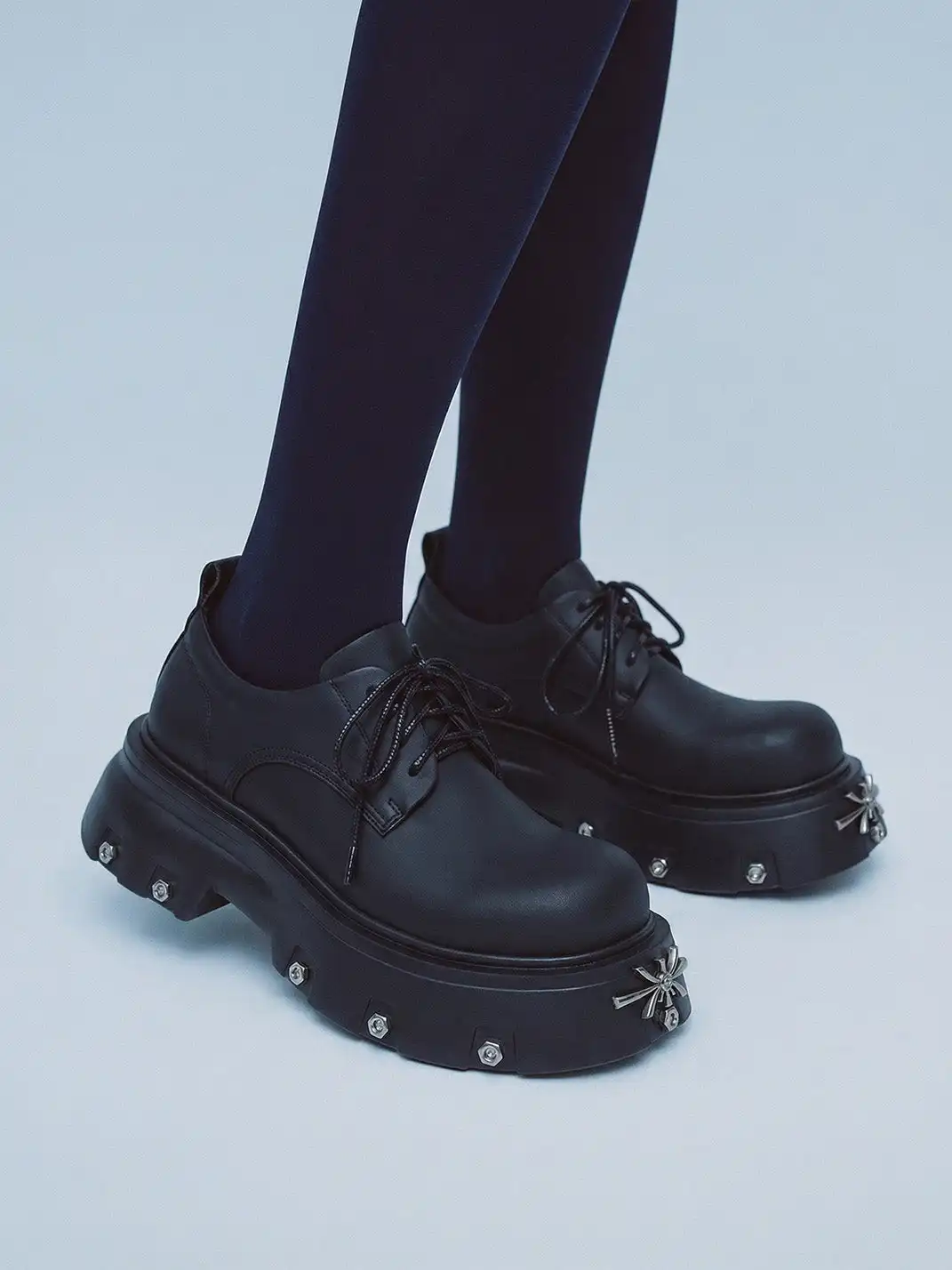 PINJIAHUI | Metal Detail Platform Derby Shoes