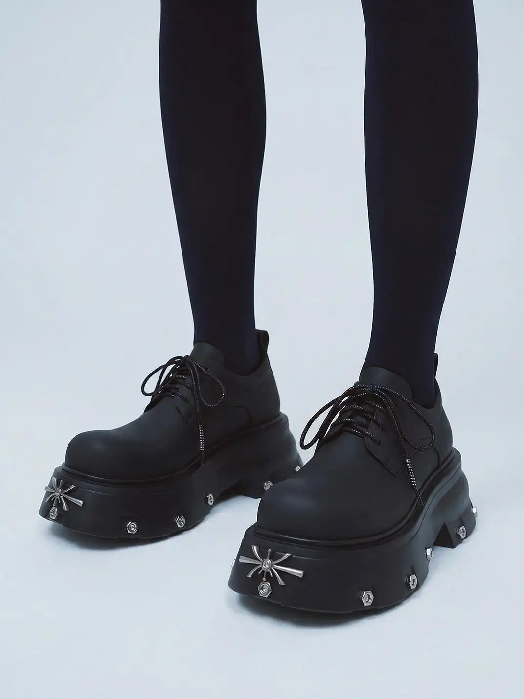 PINJIAHUI | Metal Detail Platform Derby Shoes
