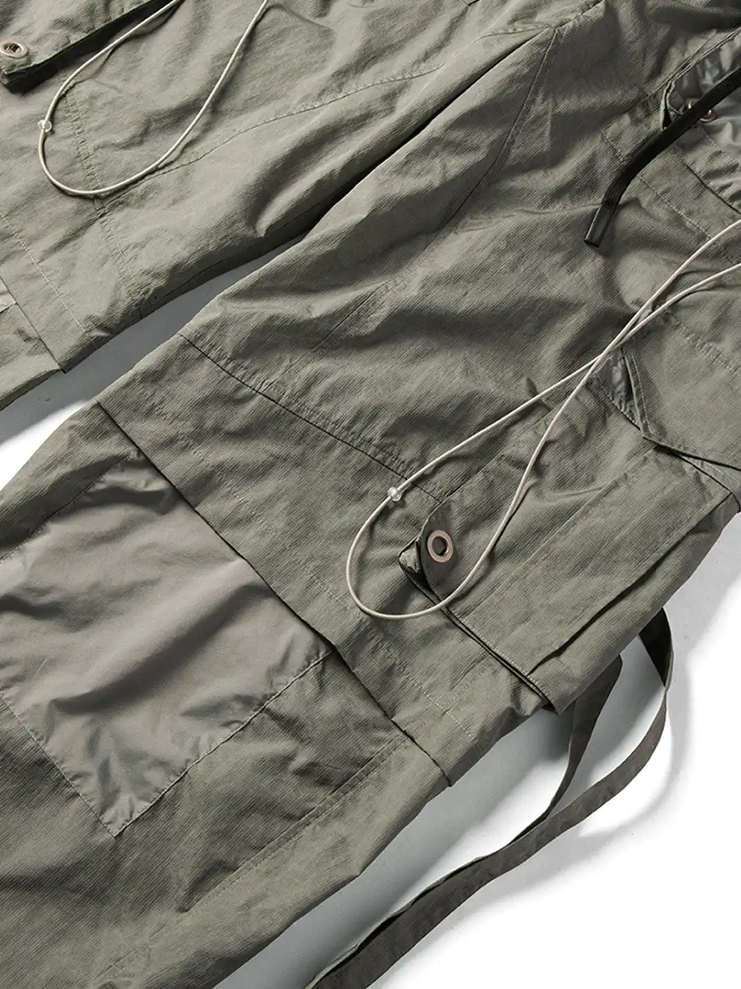 RELABEL | Multi-Pocket Panel Crinkled Cargo Pants
