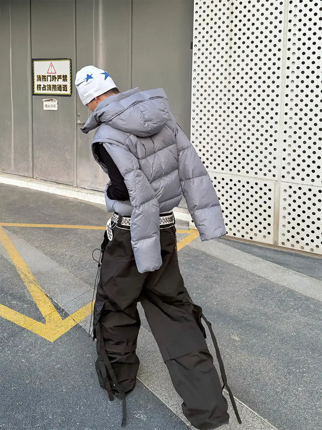 RELABEL | Multi-Pocket Panel Crinkled Cargo Pants