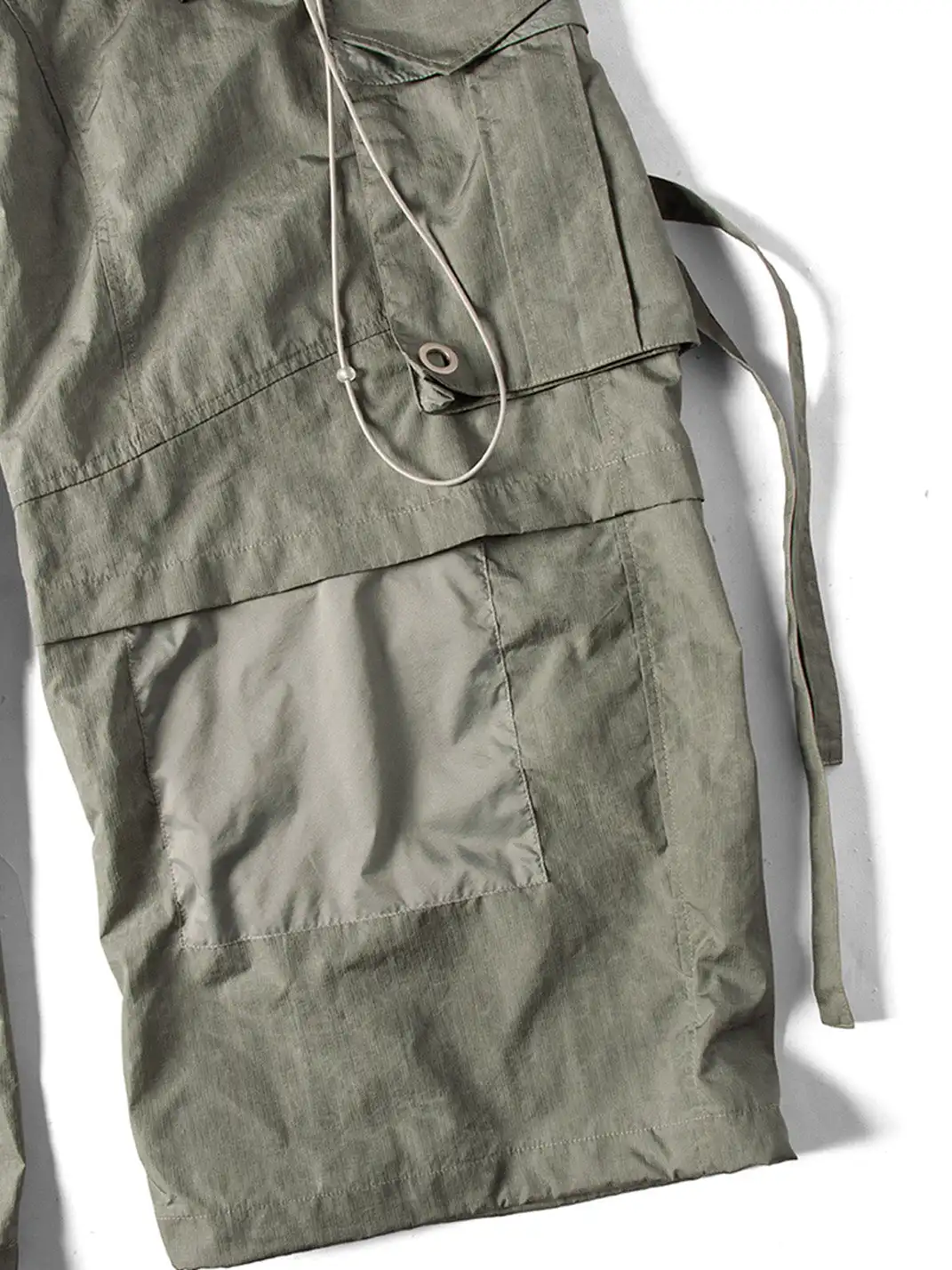 RELABEL | Multi-Pocket Panel Crinkled Cargo Pants