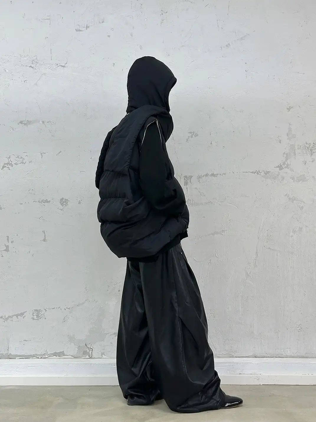 RELABEL | Reversible Detachable Hooded Insulated Vest