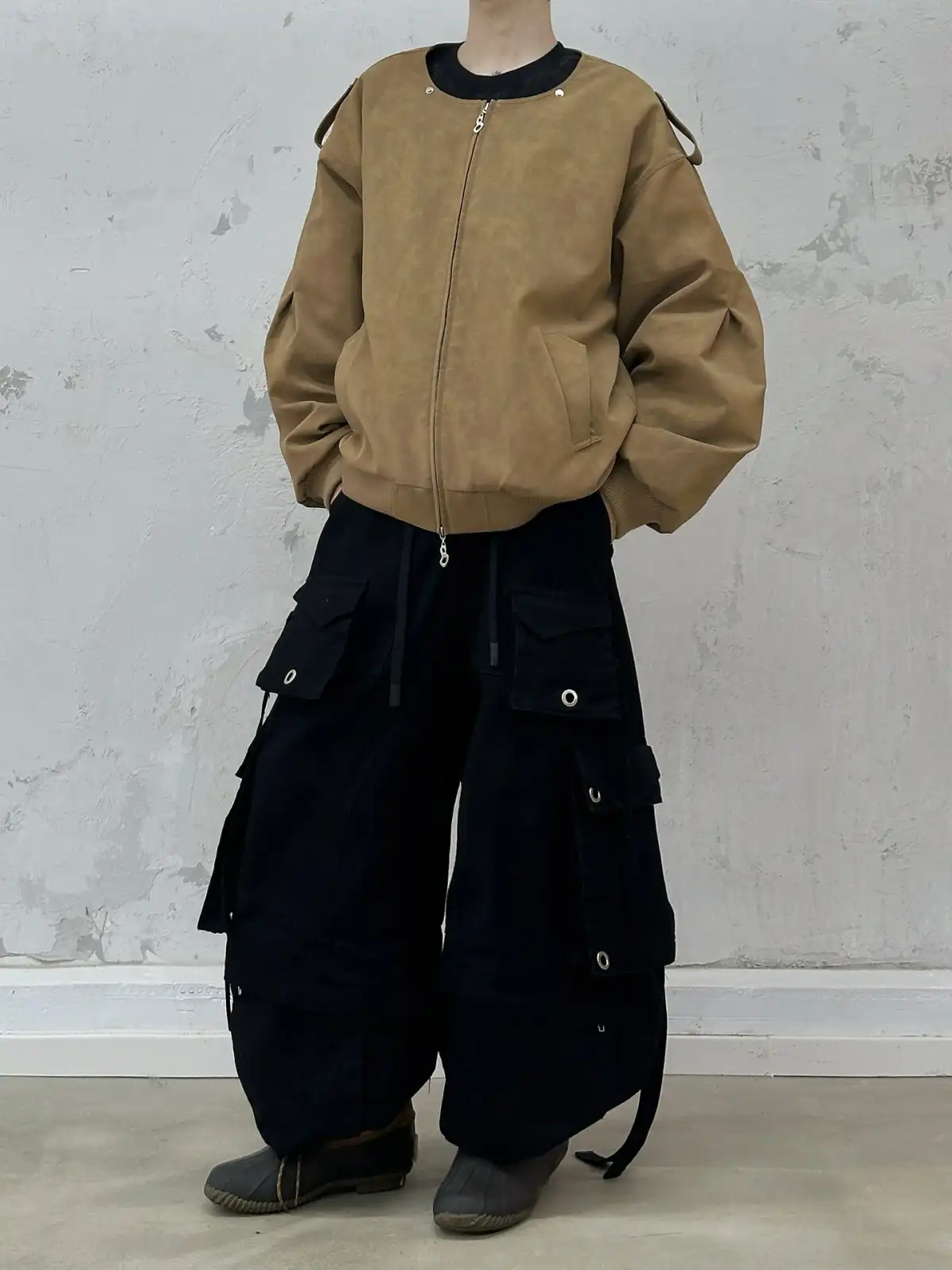 RELABEL | Detachable Plush Scarf Hooded Suede Jacket