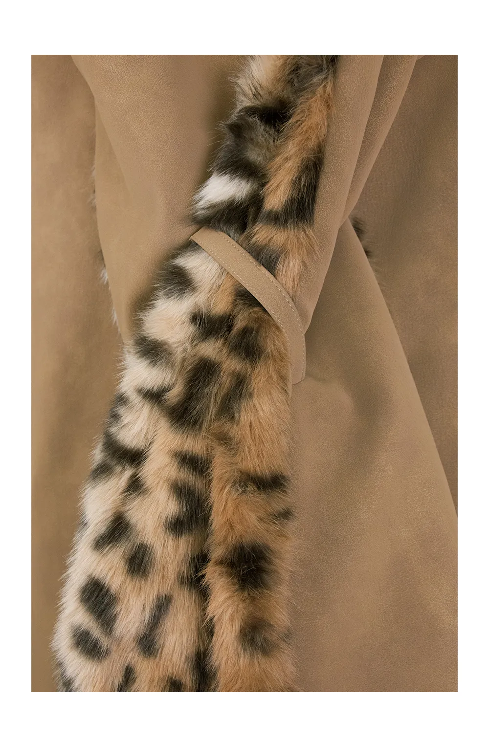 RELABEL | Detachable Plush Scarf Hooded Suede Jacket