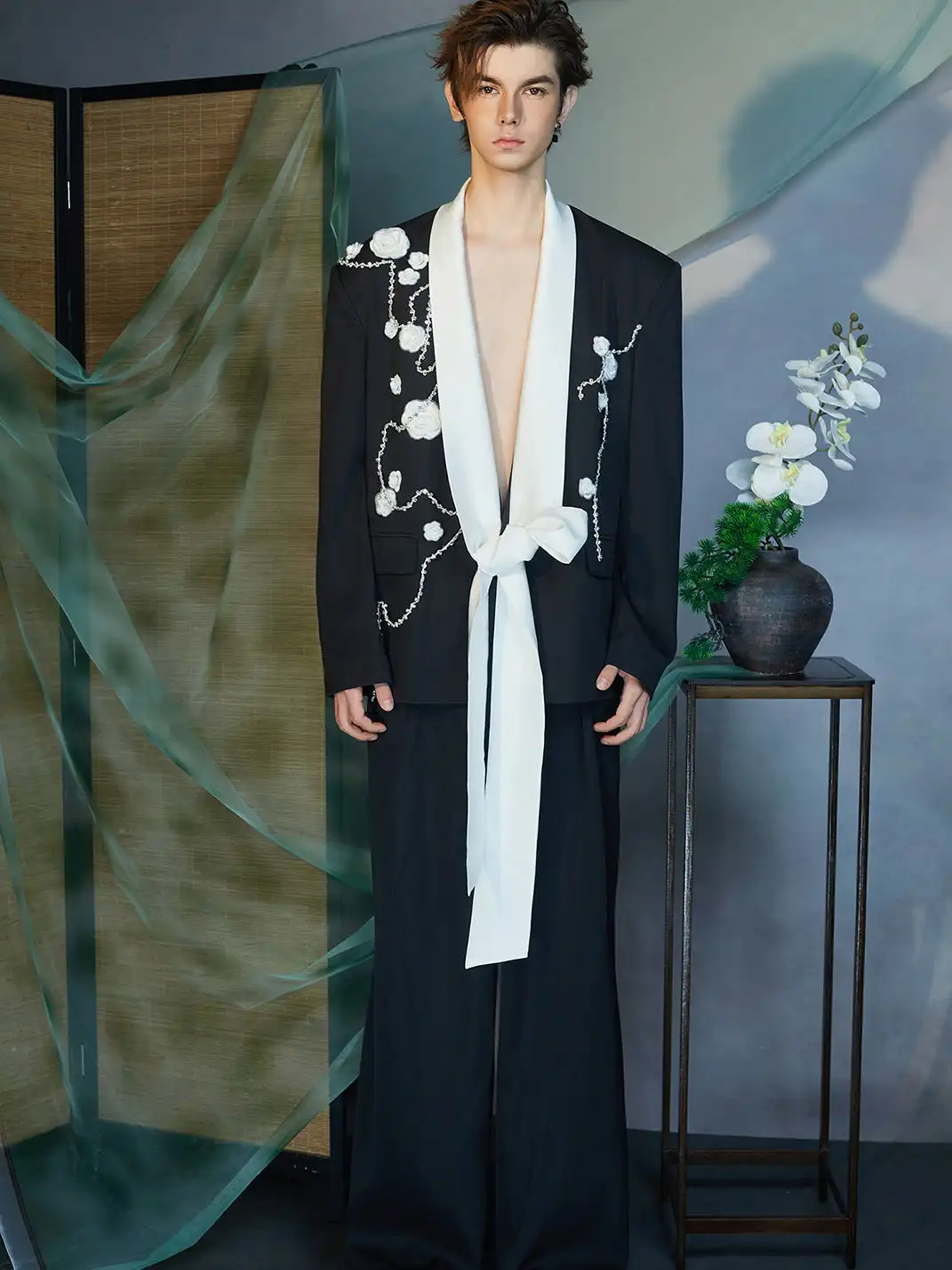 JIECHI | Floral Embroidered Sash Tie Blazer