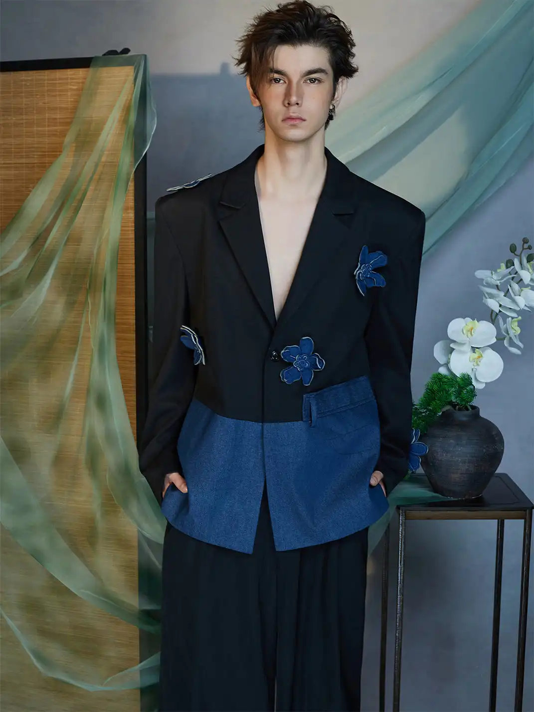 JIECHI | Embellished Contrast Flower Blazer