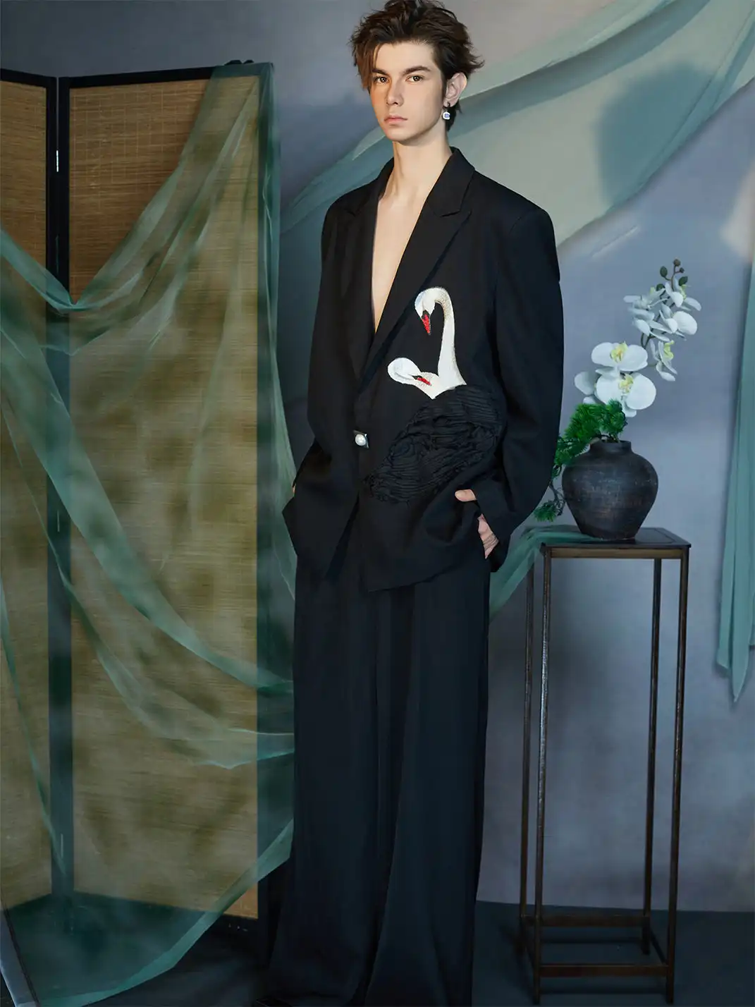 JIECHI | Swan Embroidered Pearl Button Blazer