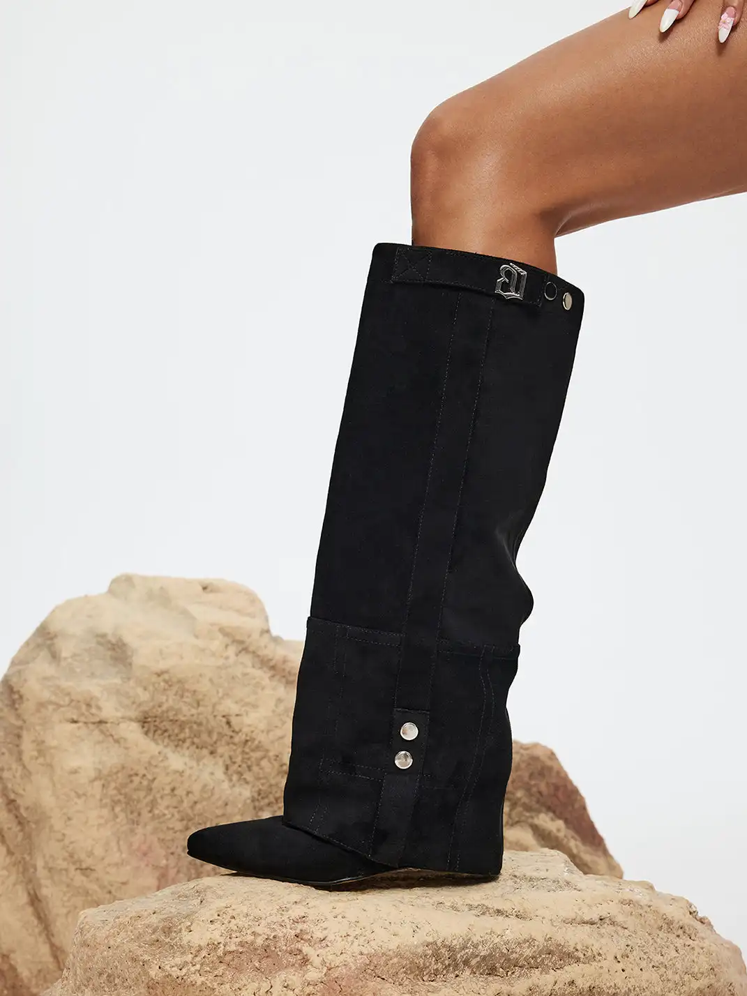 UnicornBlood | Suede Pointed-Toe Wedge Boots