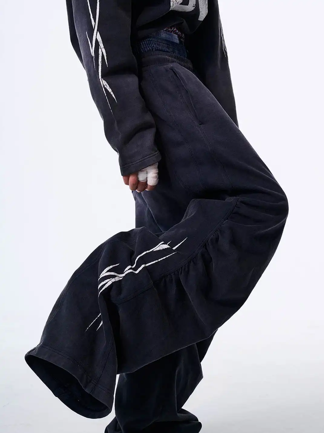 SGW | Distressed Pleated Drawstring Baggy Pants