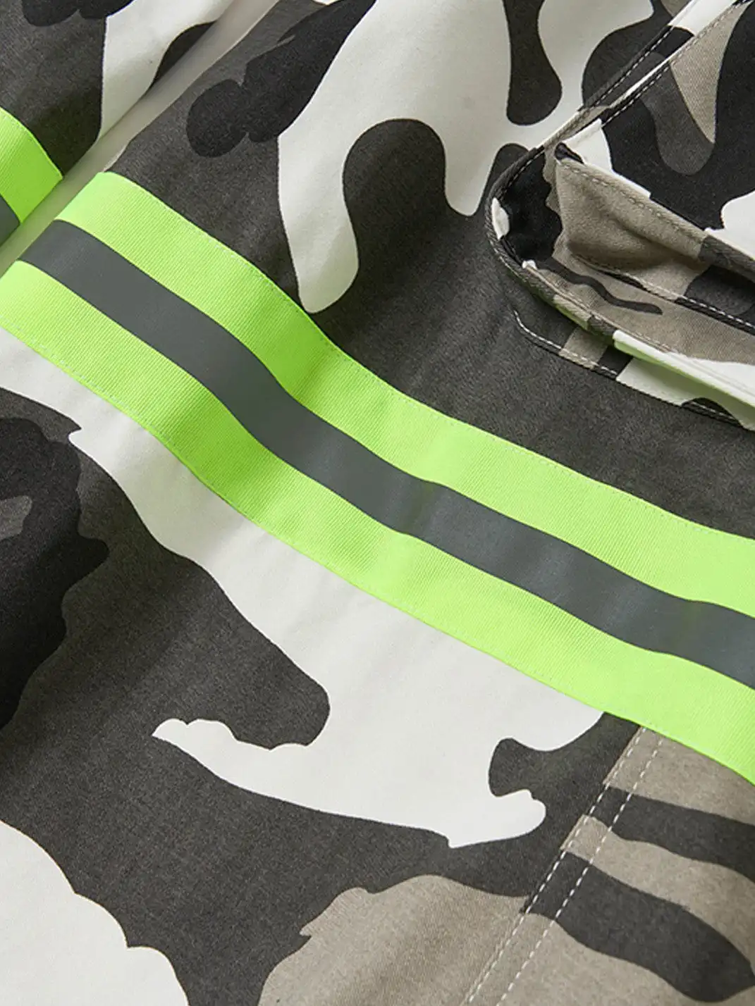 SGW | Camo Reflective Multi-Pocket Cargo Pants
