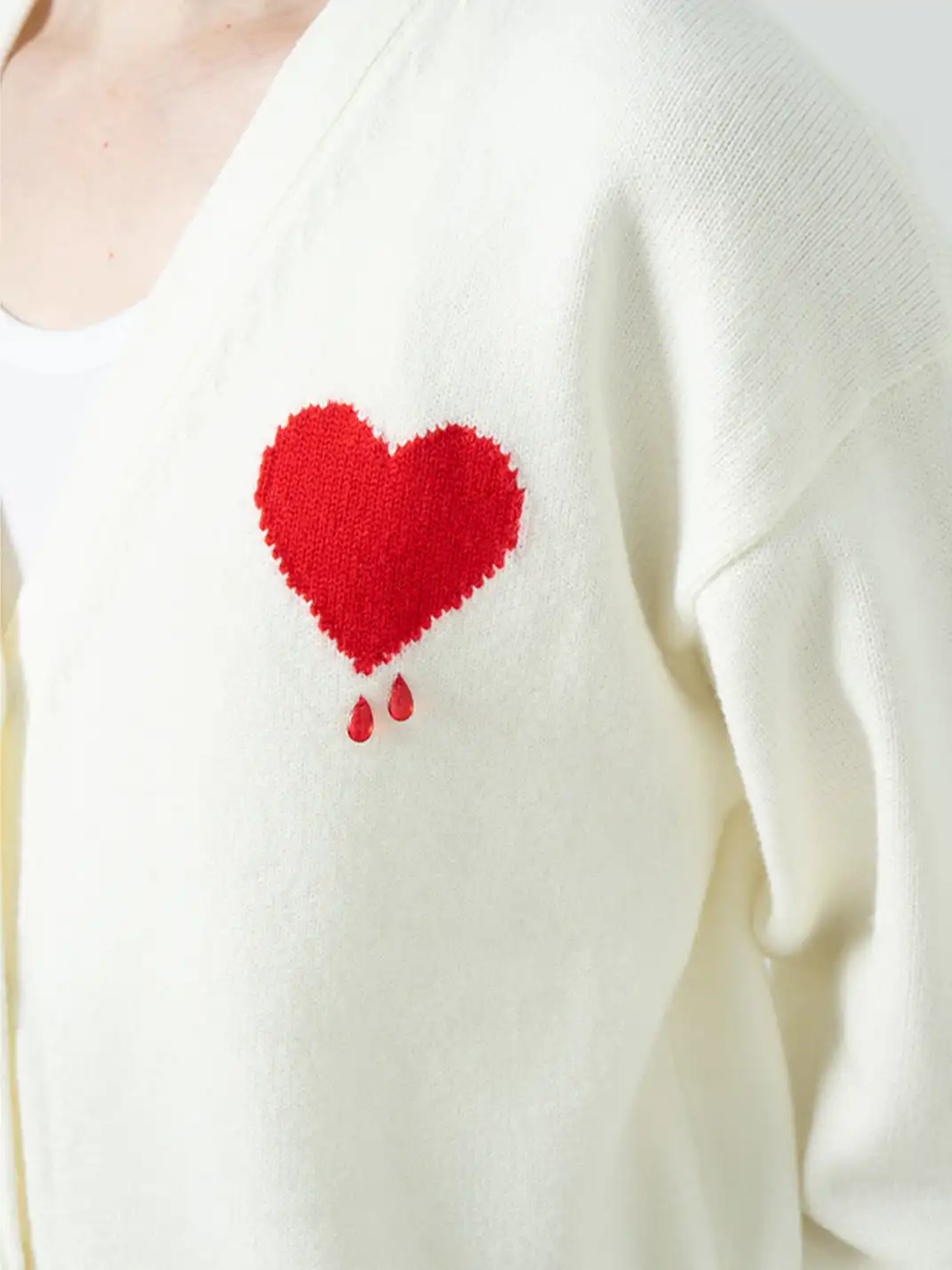 CLP | White Heart Bead Embellished Casual Knit Sweater