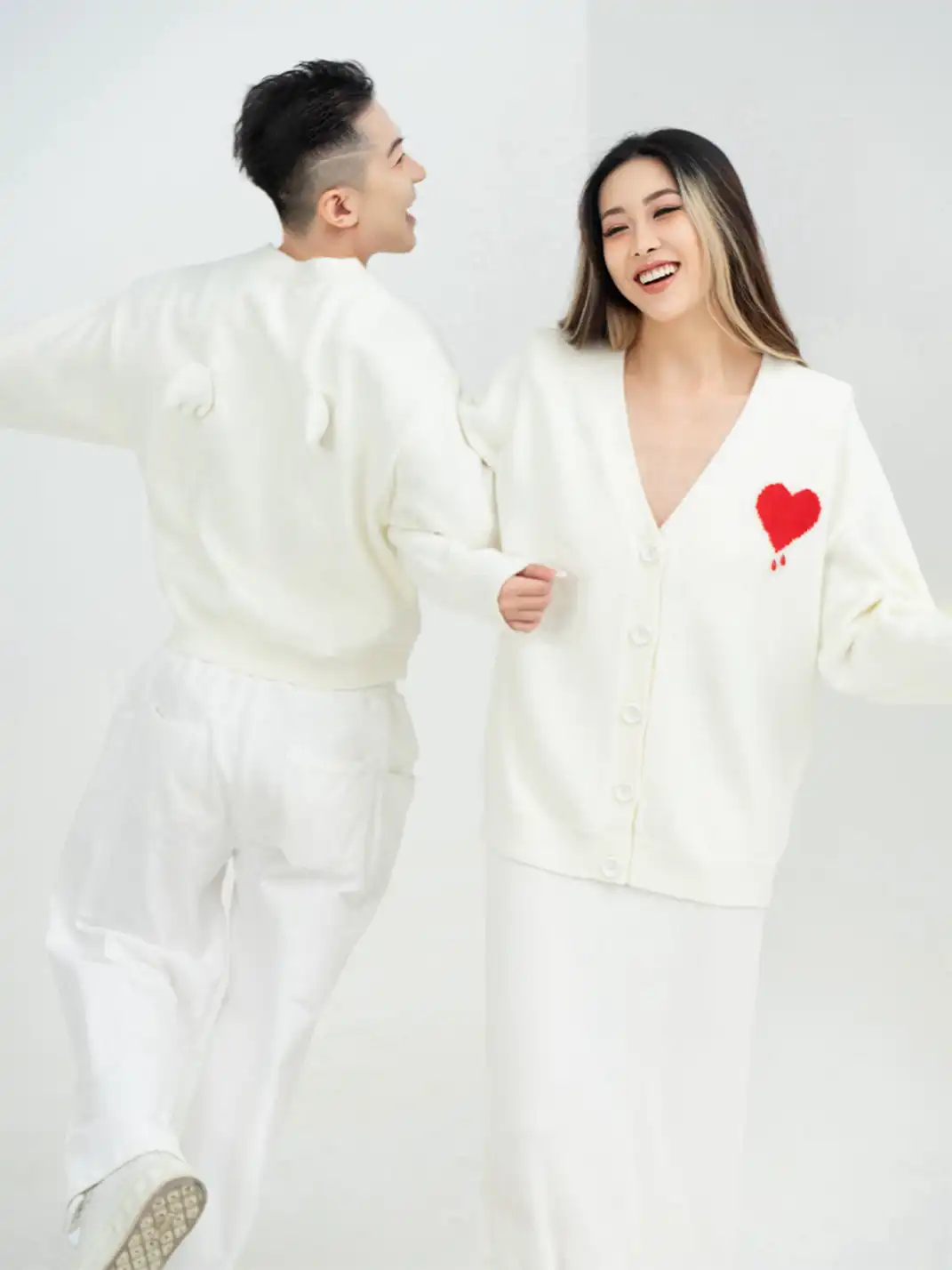 CLP | White Heart Bead Embellished Casual Knit Sweater
