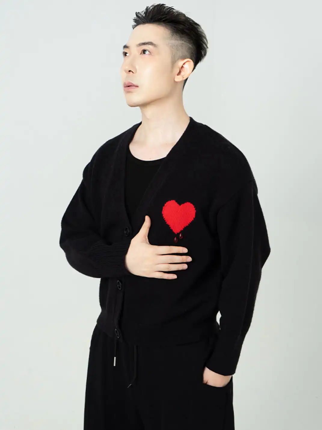 CLP | Black Heart Bead Embellished Casual Knit Sweater