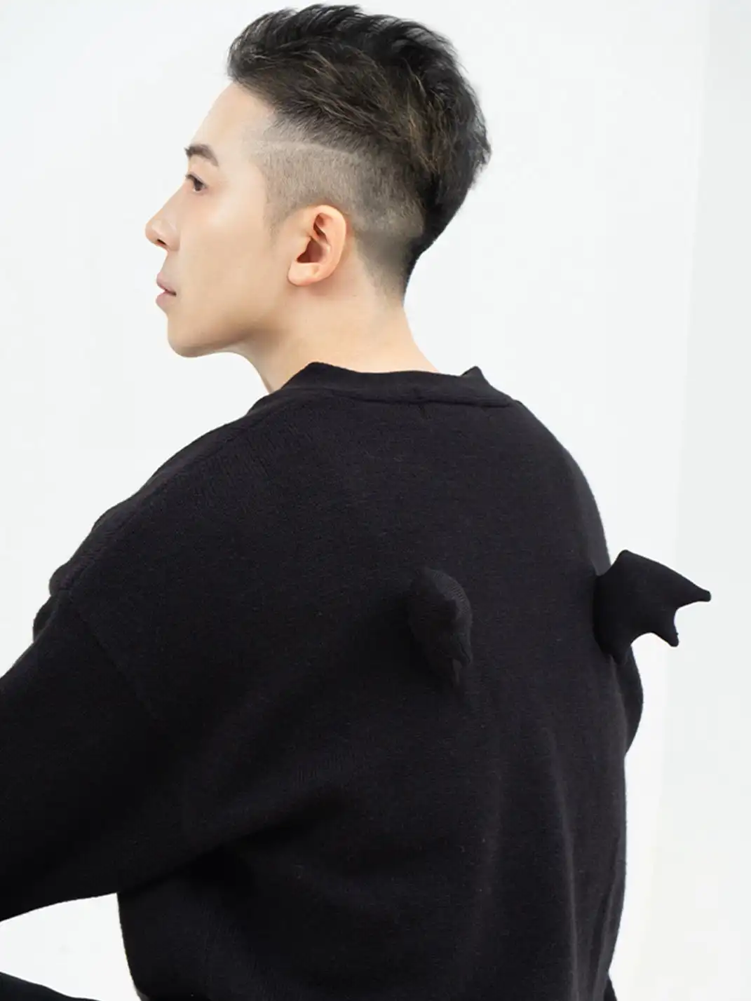 CLP | Black Heart Bead Embellished Casual Knit Sweater