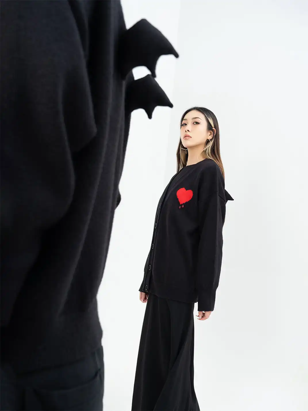 CLP | Black Heart Bead Embellished Casual Knit Sweater