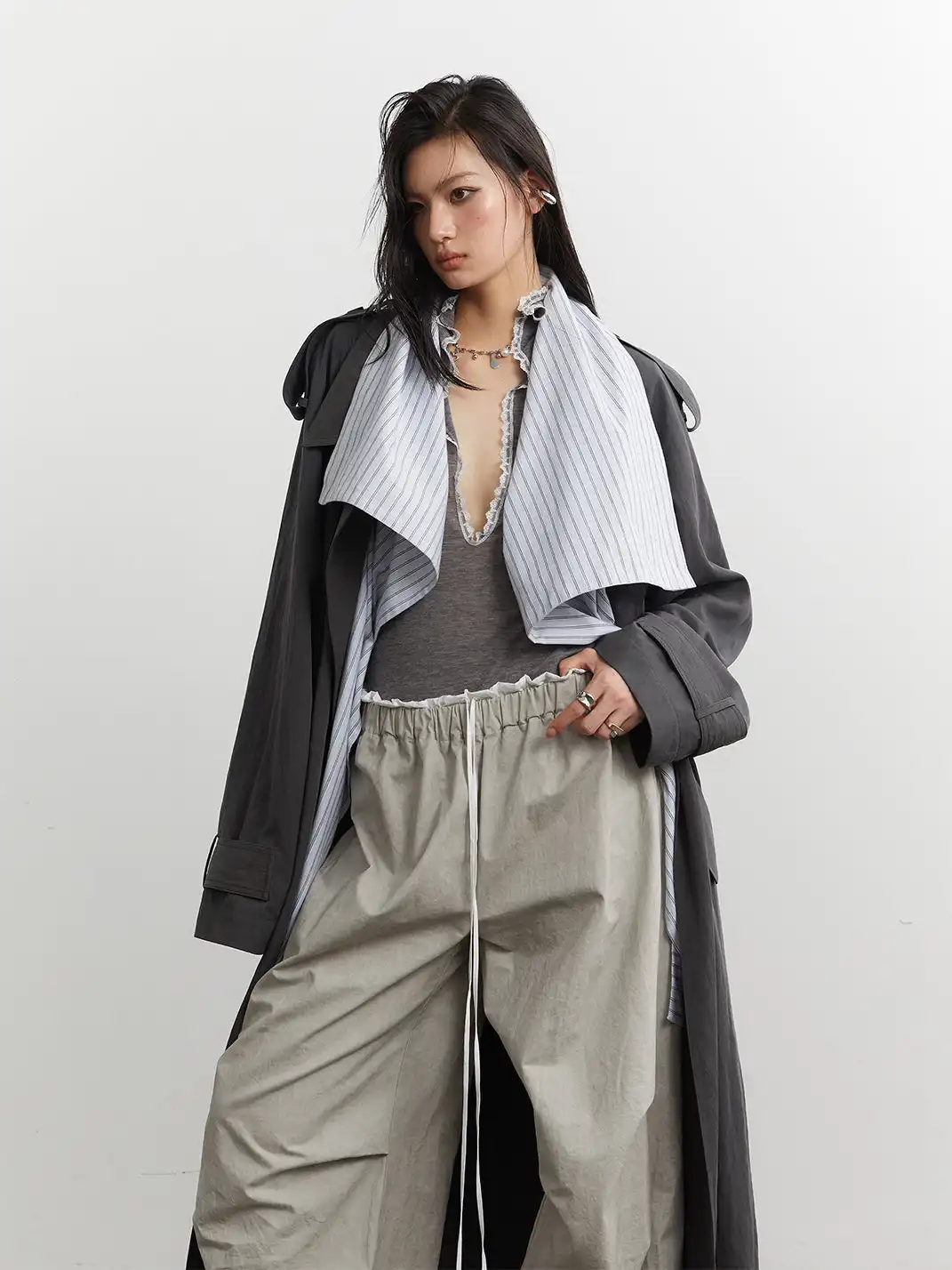 Jnylon Studios | Faux Two-piece Detachable Color-blocked Trench Coat