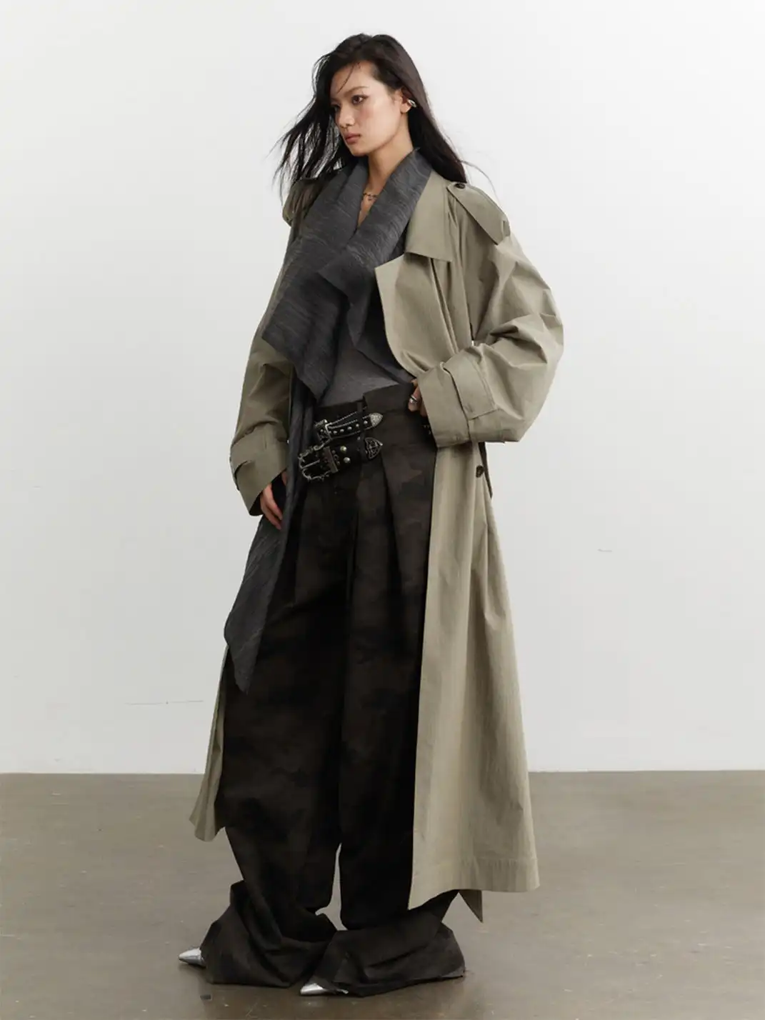 Jnylon Studios | Faux Two-piece Detachable Color-blocked Trench Coat