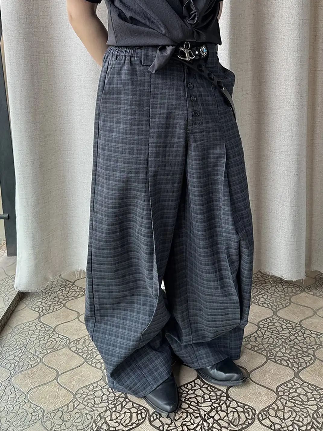 Esaias | Retro Plaid Pleated Wide-Leg Pants