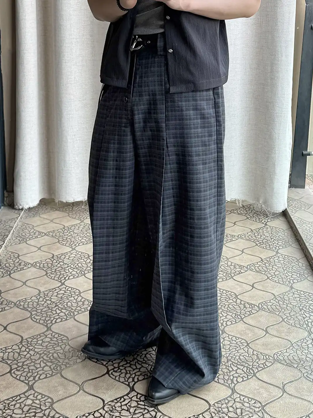 Esaias | Retro Plaid Pleated Wide-Leg Pants