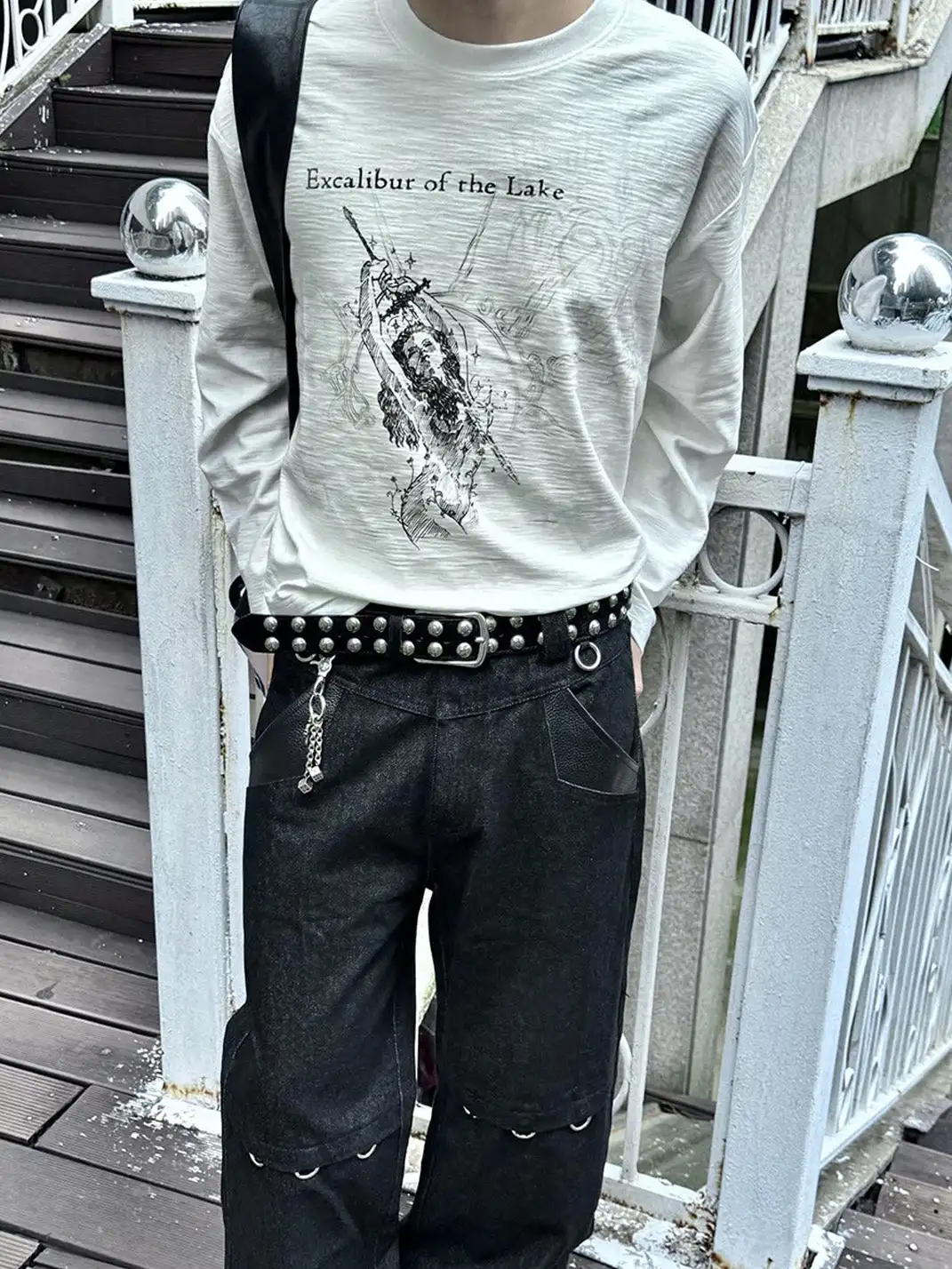 Esaias | Excalibur Graphic Tapered Cuff Long-Sleeve Tee