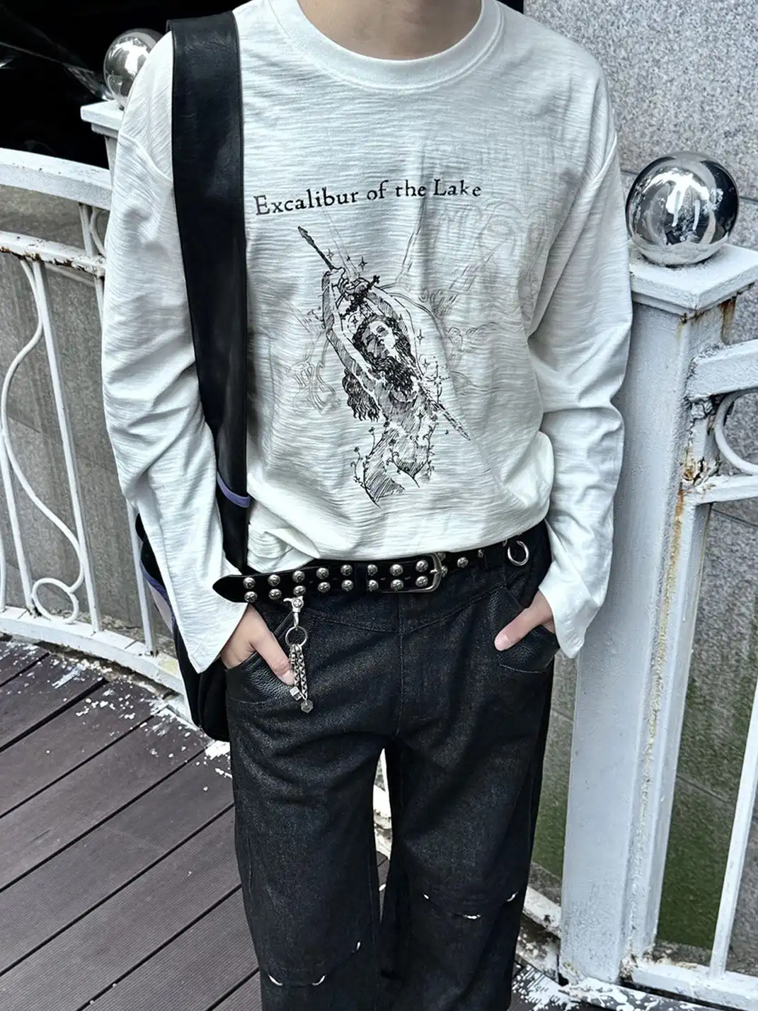Esaias | Excalibur Graphic Tapered Cuff Long-Sleeve Tee