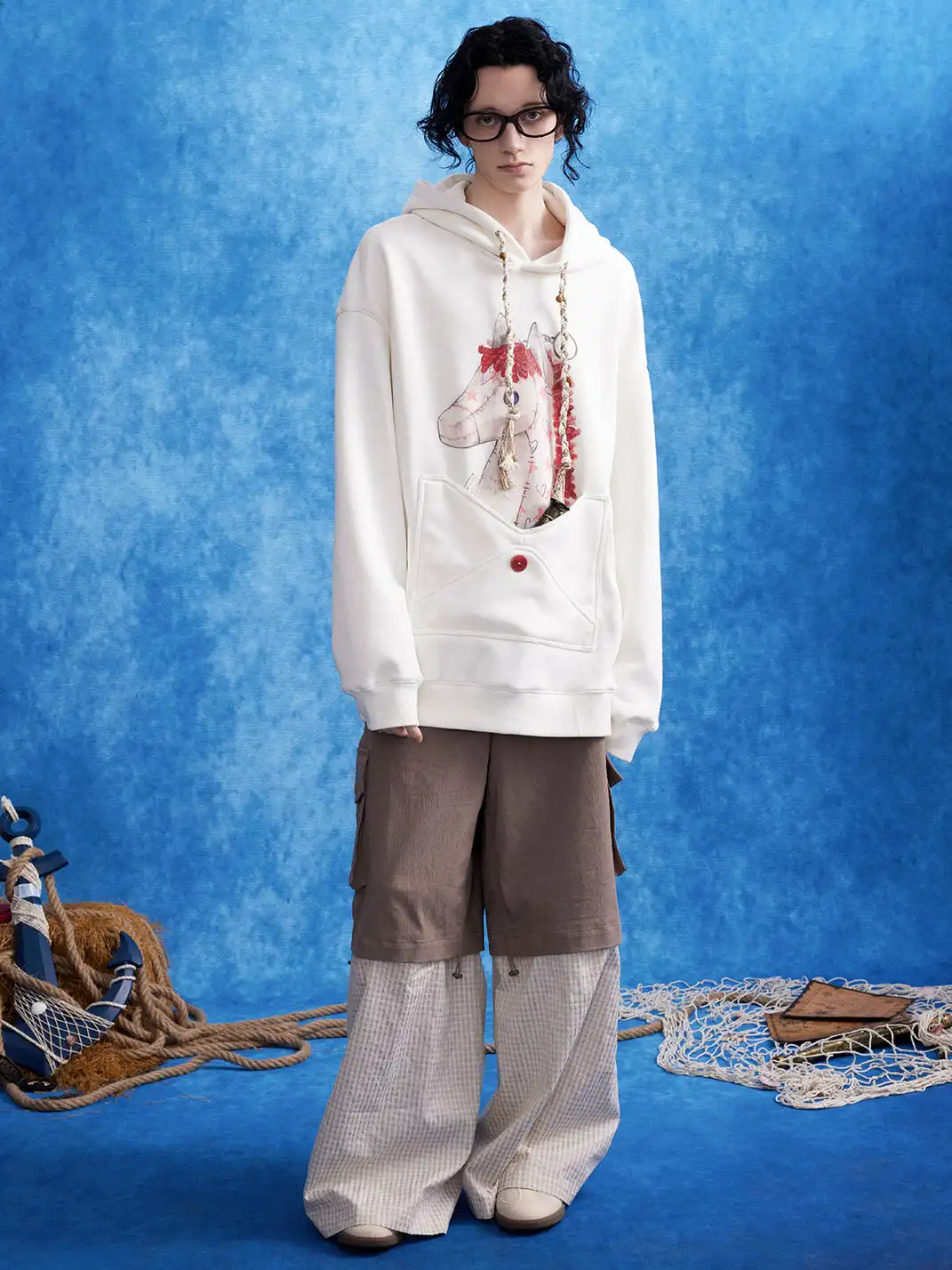 OIPWORD | Envelope Pocket Pony Graphic Hoodie