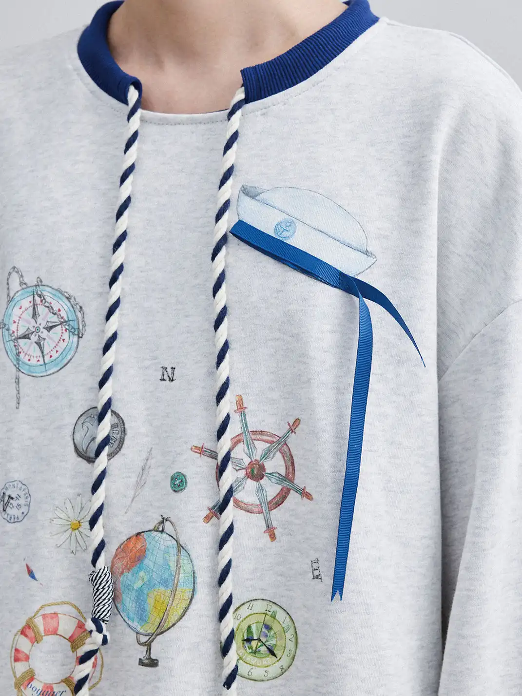 OIPWORD | Voyager Graphic Scallop-Hem Sweatshirt