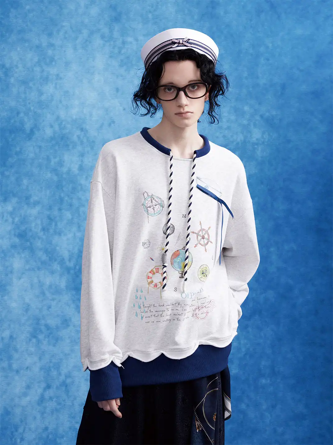 OIPWORD | Voyager Graphic Scallop-Hem Sweatshirt