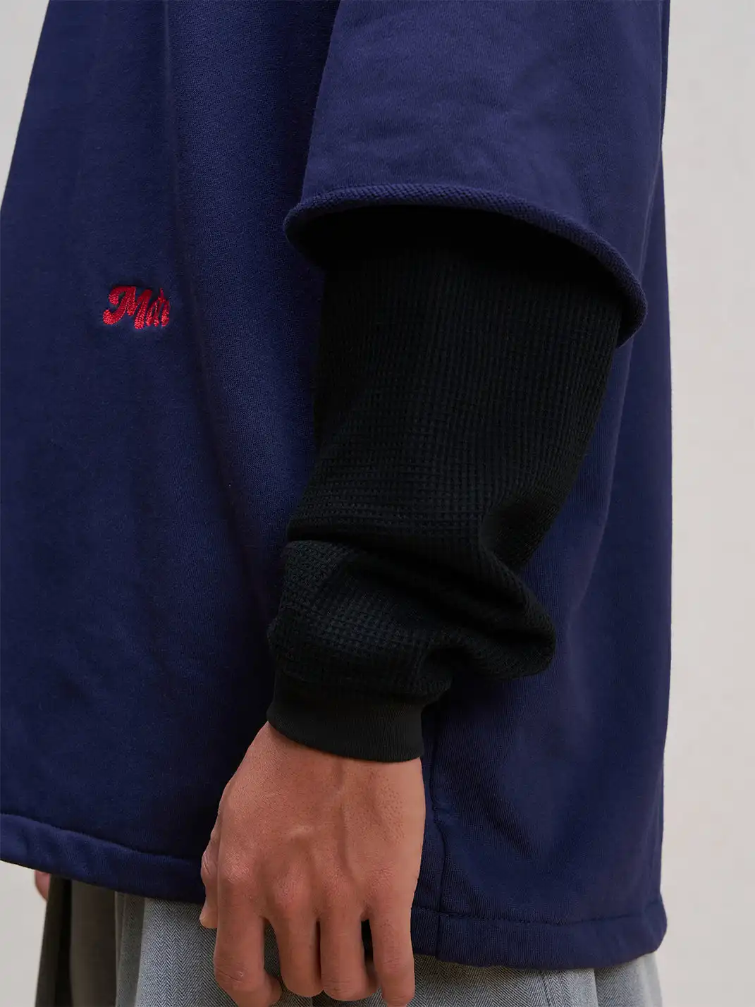 UNLIMITED MOTE | Waffle Sleeve Layered Drawstring Hem Sweatshirt