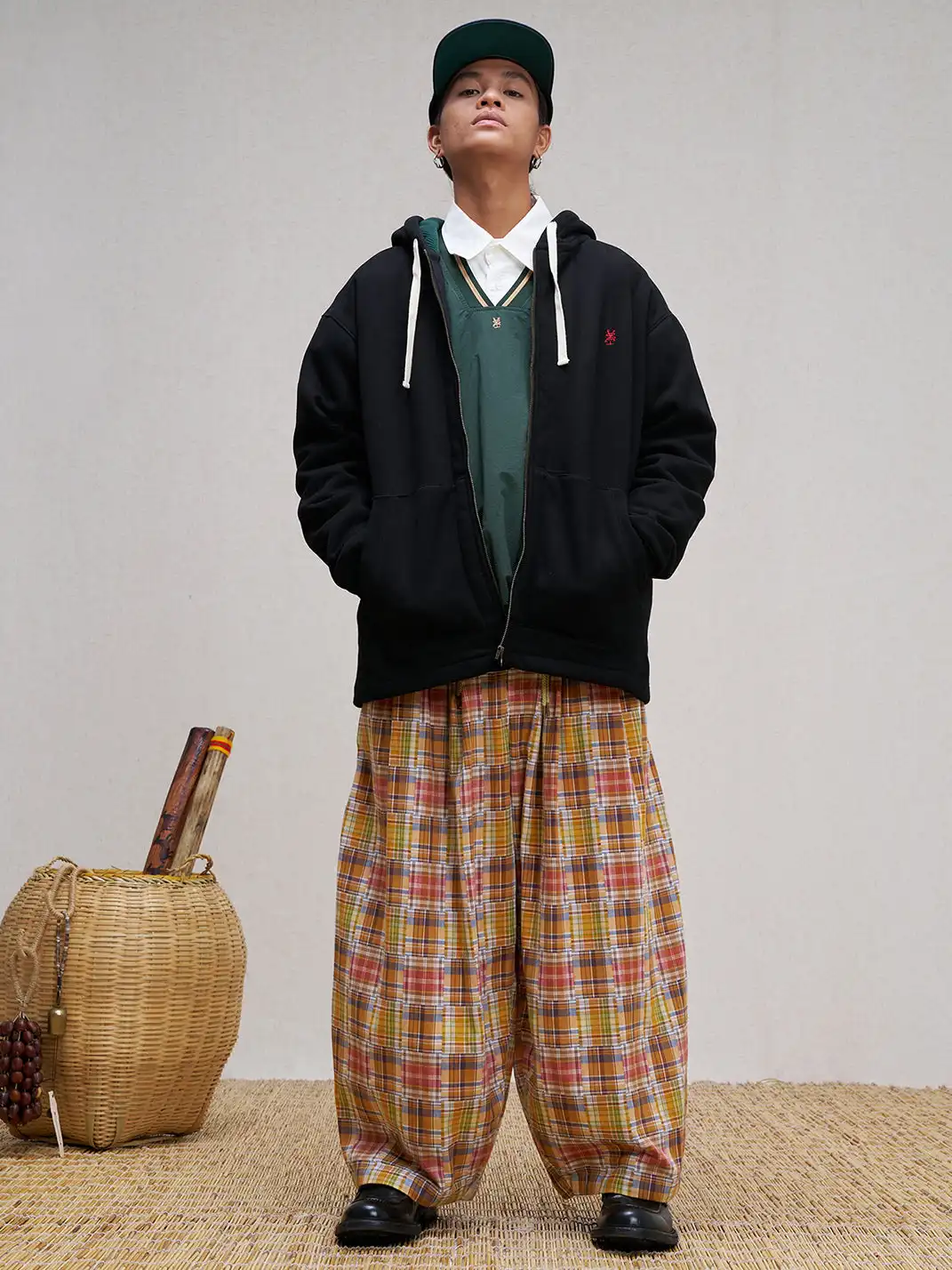 UNLIMITED MOTE | Embroidered Waffle Lining Drawstring Hood Jacket