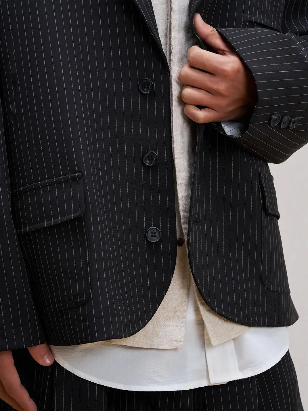 UNLIMITED MOTE | Striped Solid Color Pocket Suit Jacket