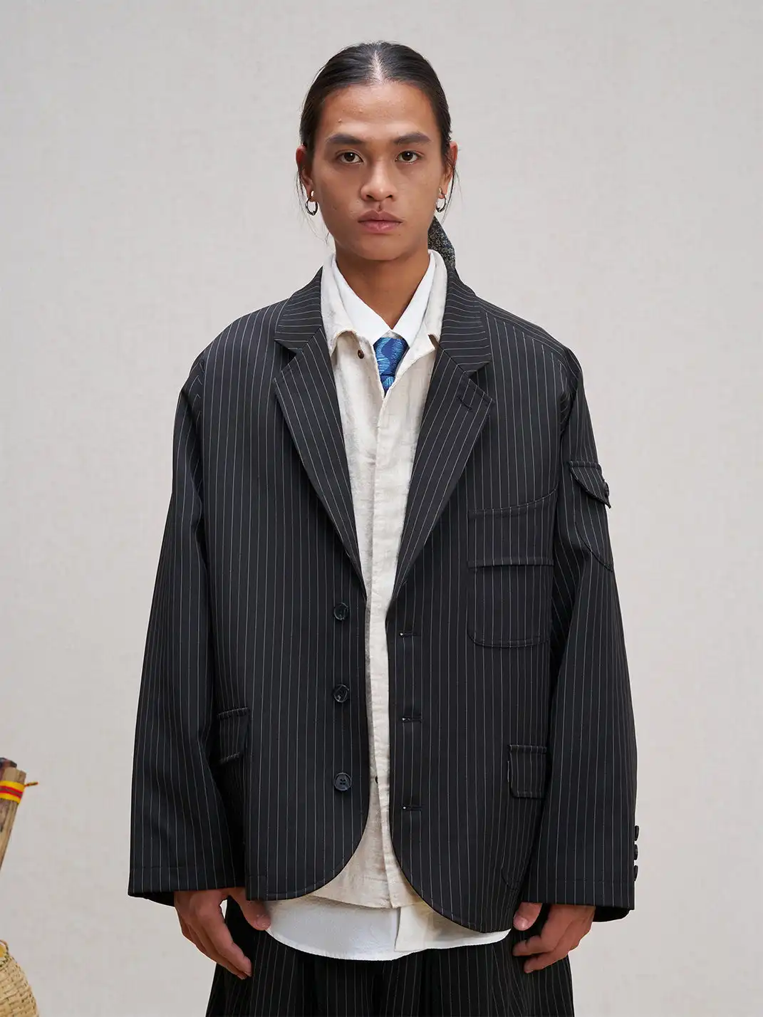 UNLIMITED MOTE | Striped Solid Color Pocket Suit Jacket