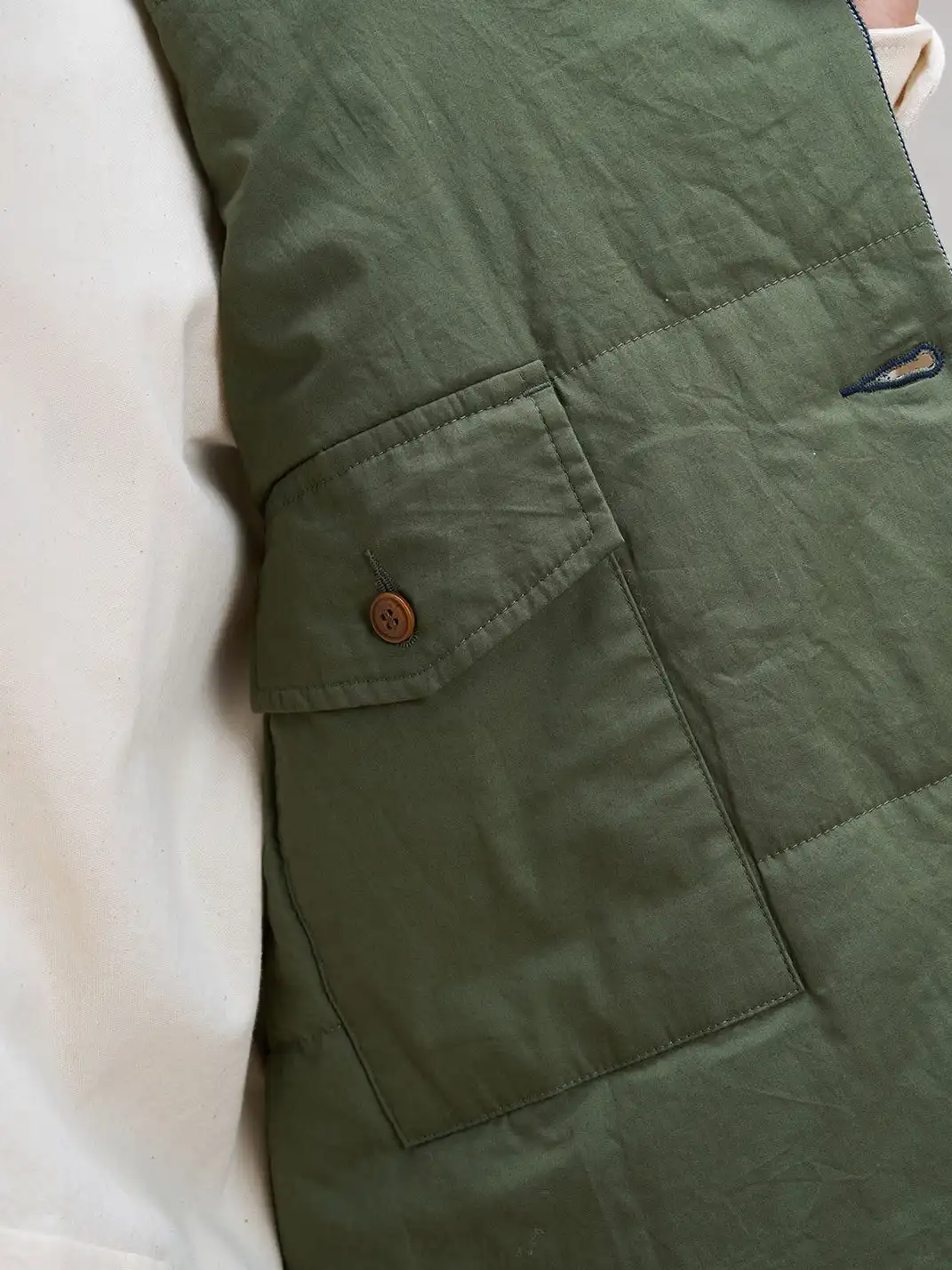 UNLIMITED MOTE | Stripe Stand-Collar Padded Vest
