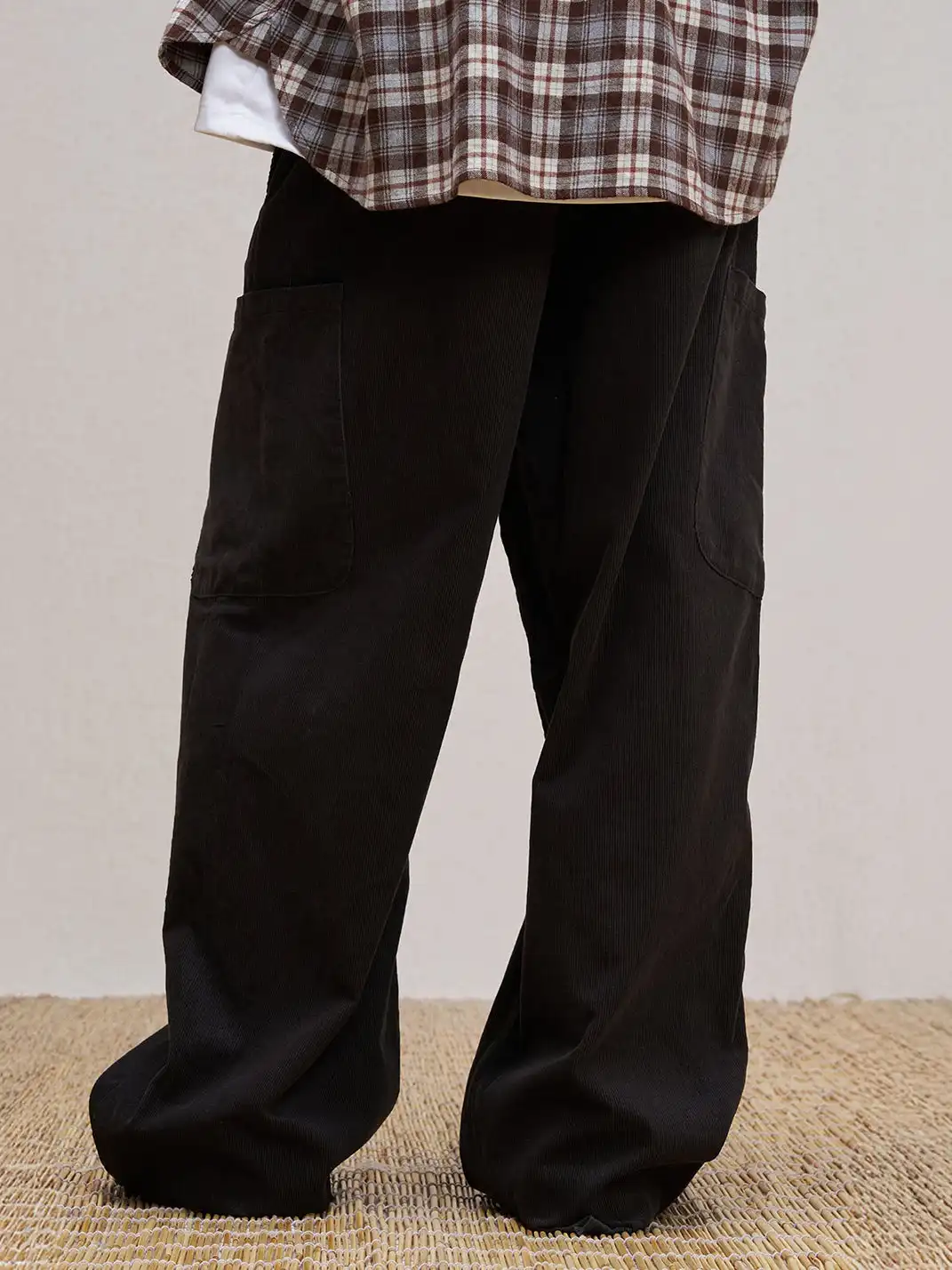 UNLIMITED MOTE | Corduroy Pleated Baggy Pants