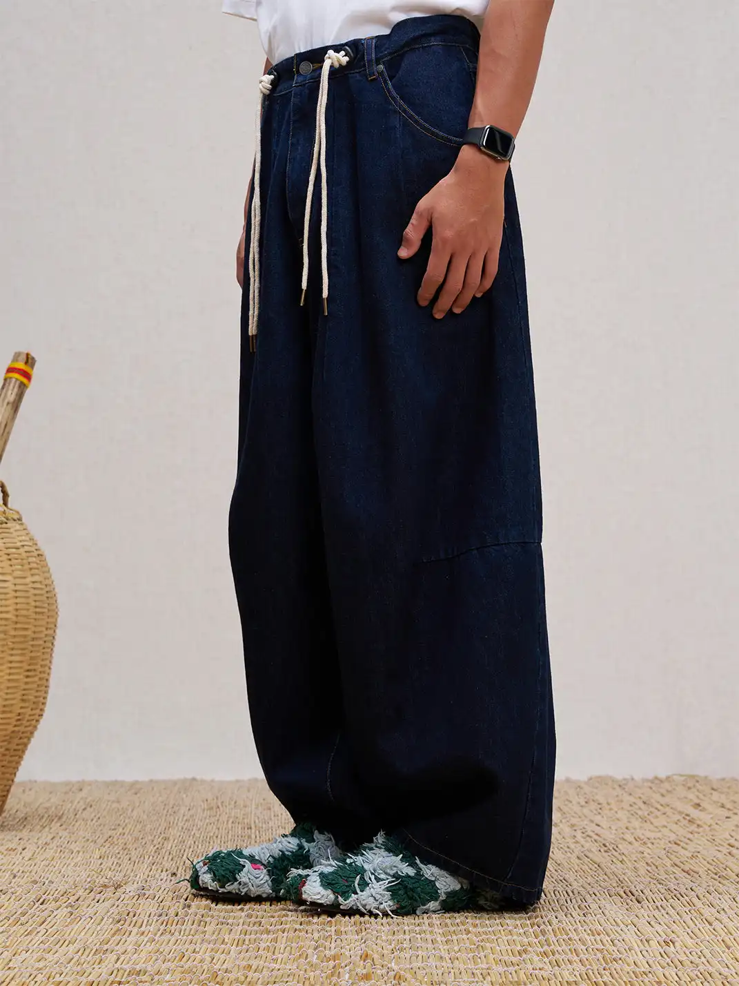 UNLIMITED MOTE | Drawstring Wide-leg Jeans