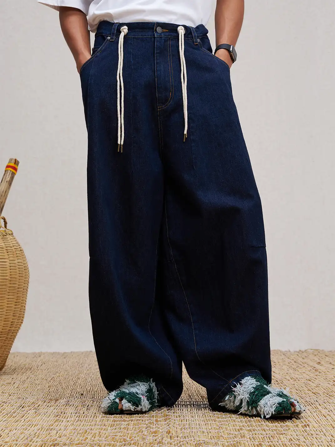 UNLIMITED MOTE | Drawstring Wide-leg Jeans