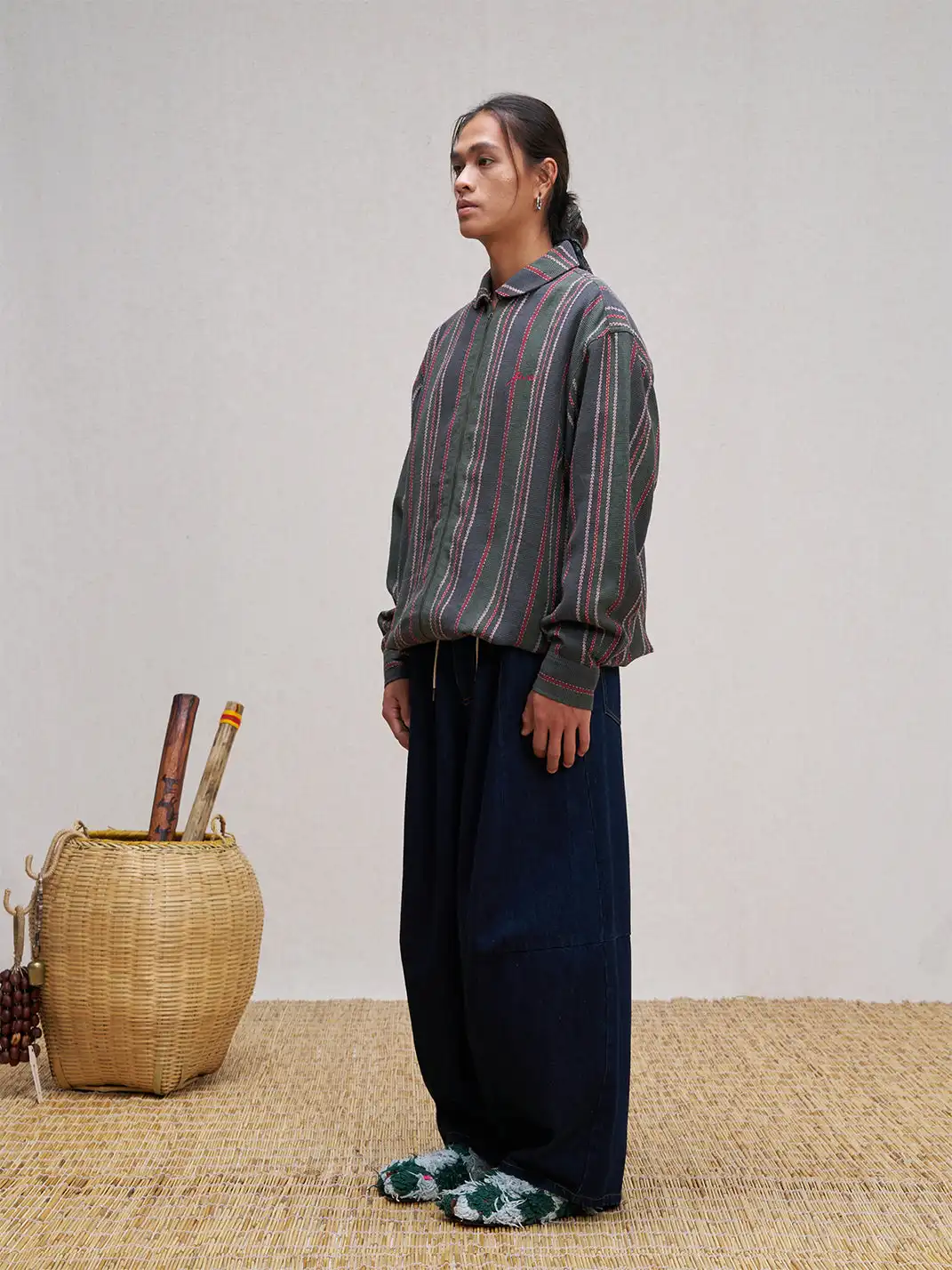 UNLIMITED MOTE | Drawstring Wide-leg Jeans