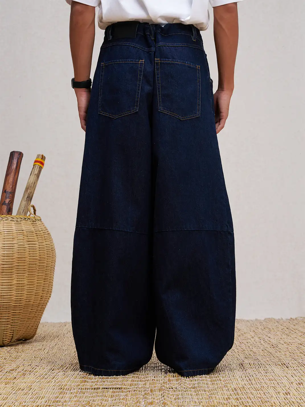 UNLIMITED MOTE | Drawstring Wide-leg Jeans