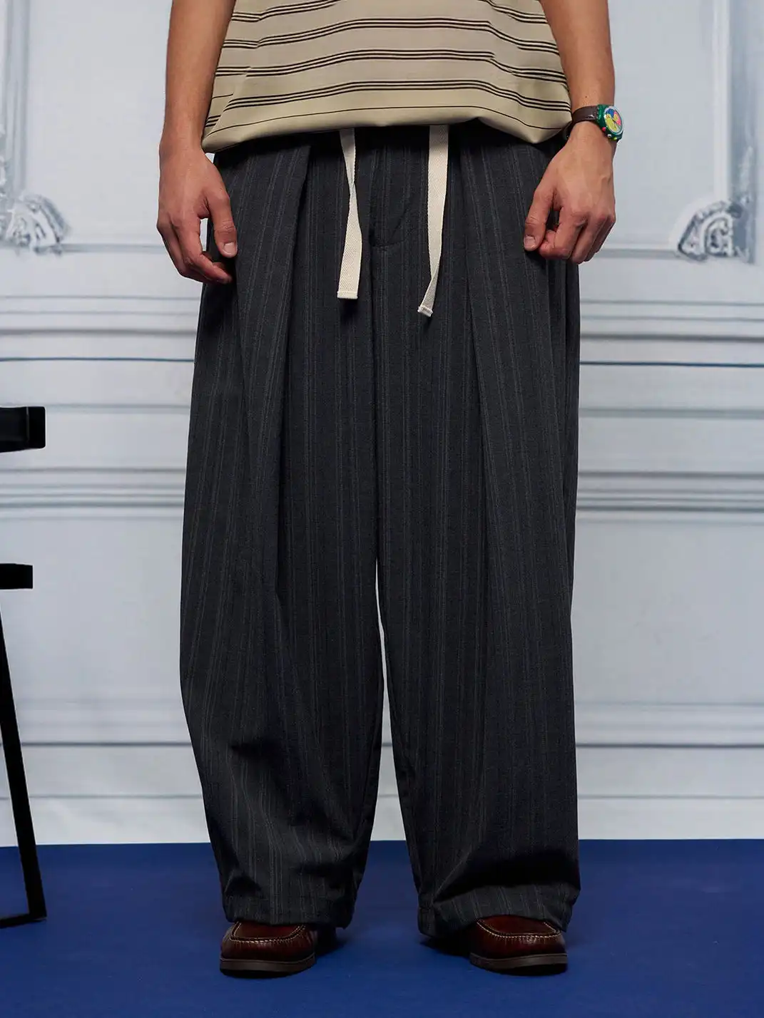 UNLIMITED MOTE | Pleated Drawstring Wide-Leg Pants