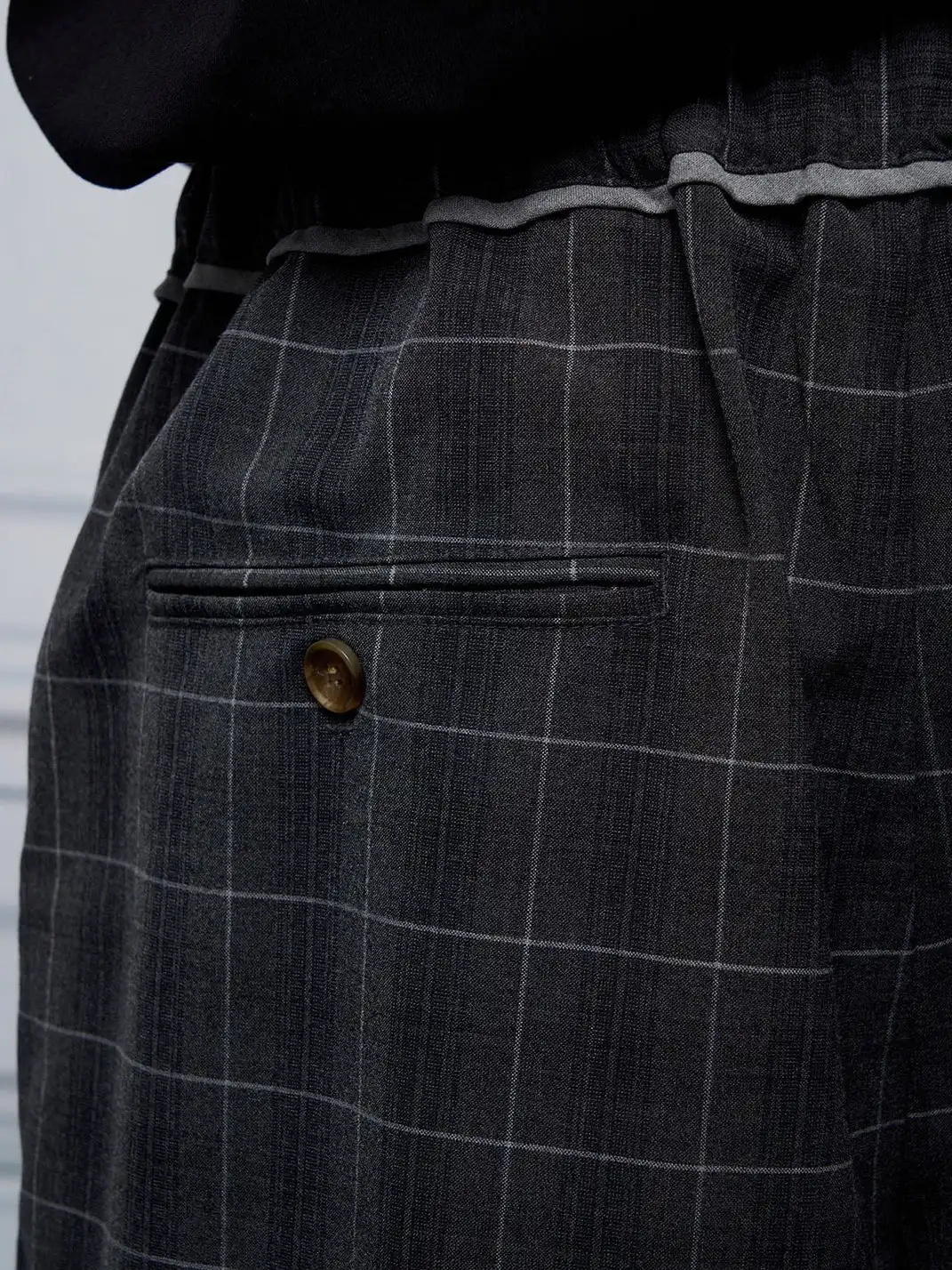 UNLIMITED MOTE | Pleated Drawstring Wide-Leg Pants