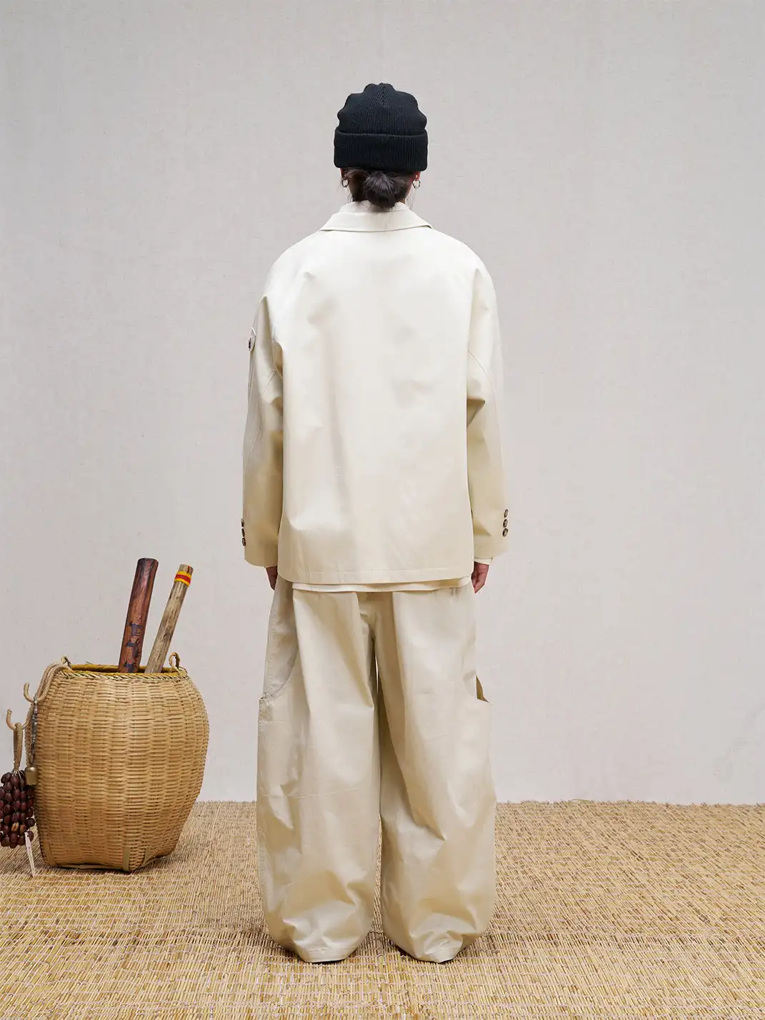 UNLIMITED MOTE | Solid Color Striped Trousers